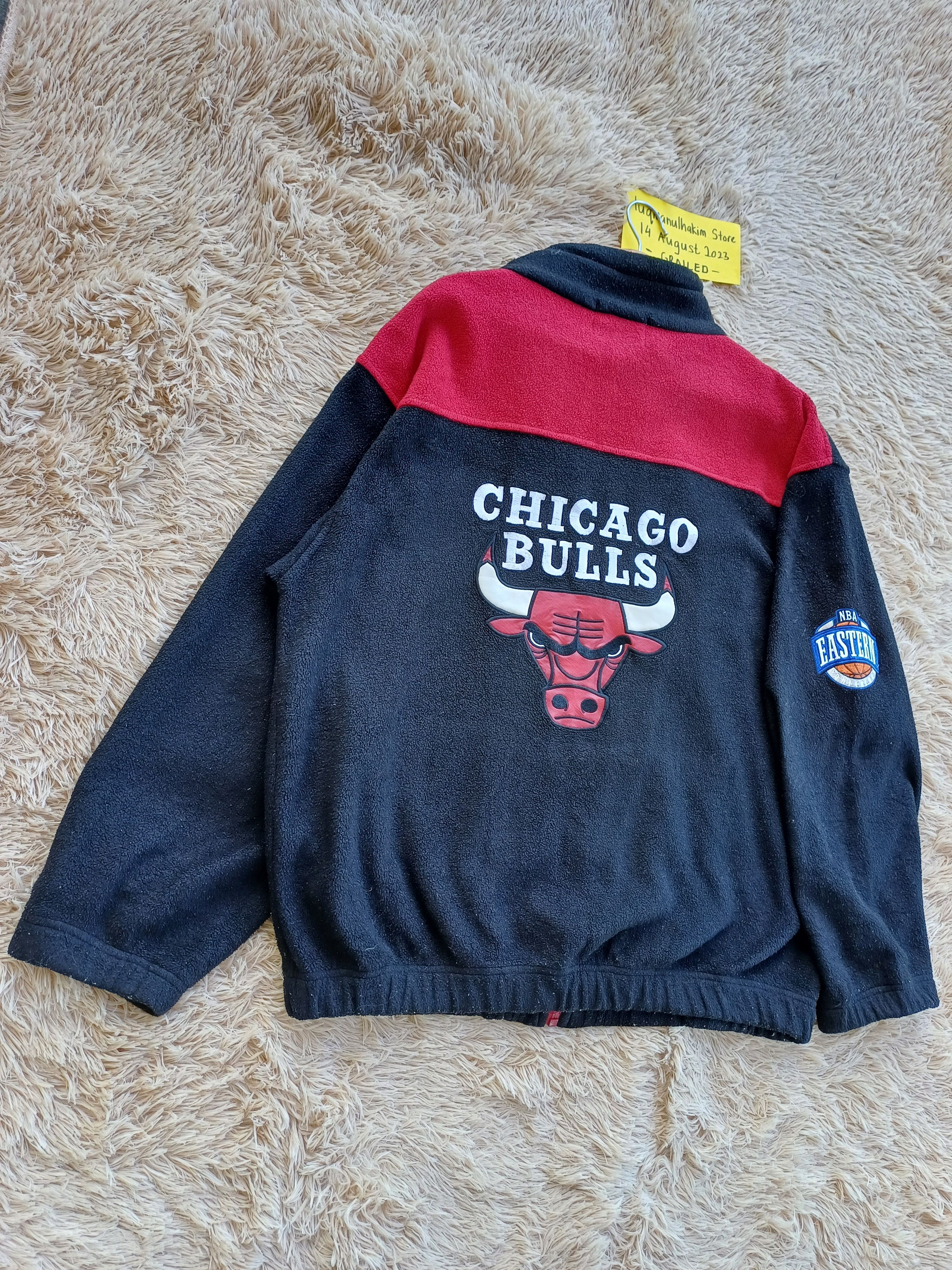 NBA Vintage Chicago Bulls NBA Sweater Size US L / EU 52-54 / 3 - 2 Thumbnail