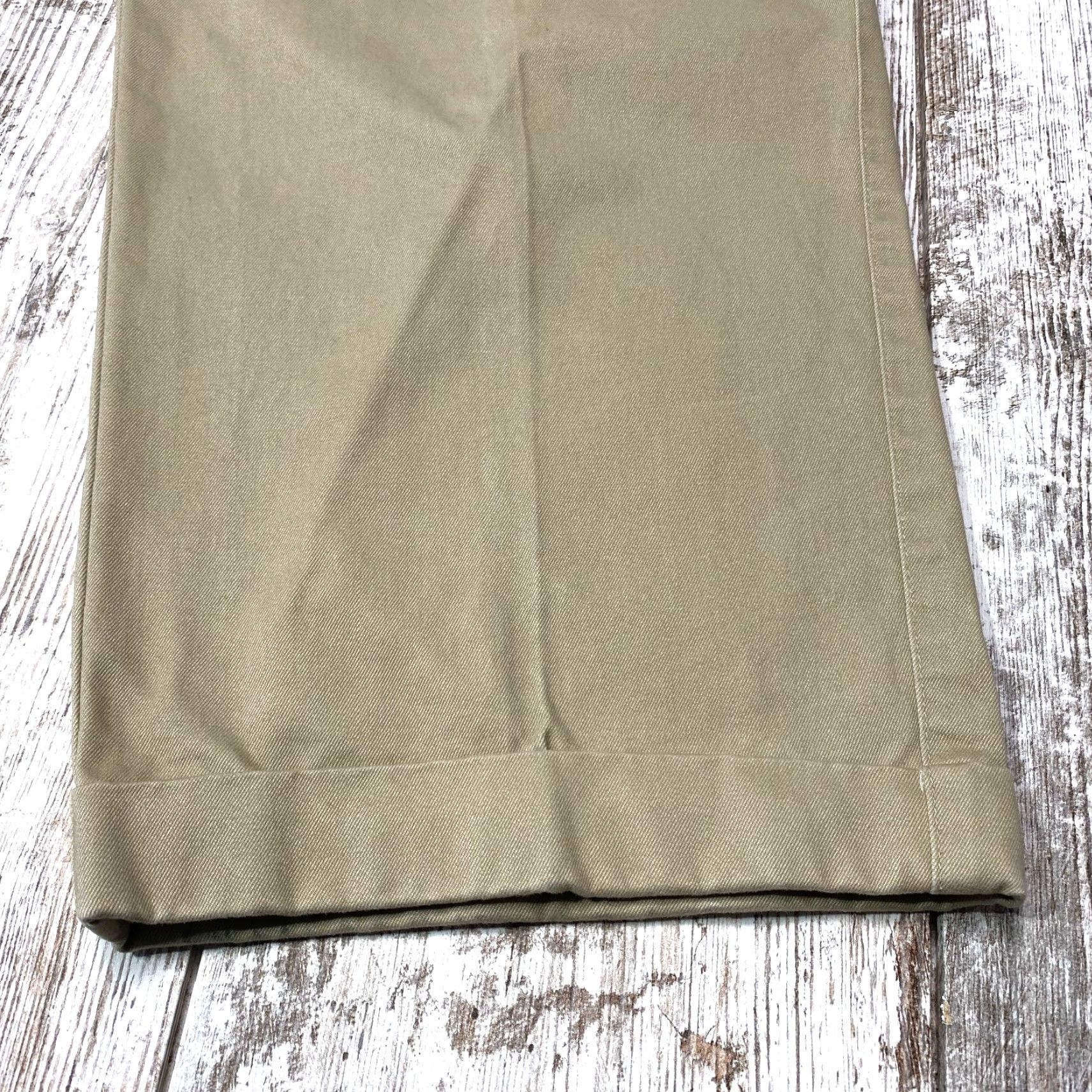 Orvis Orvis Mens 40 Khaki Pants Pleated Cuffed Tan Brown Outdoor Fishing 7449 Size US 40 / EU 56 - 4 Thumbnail