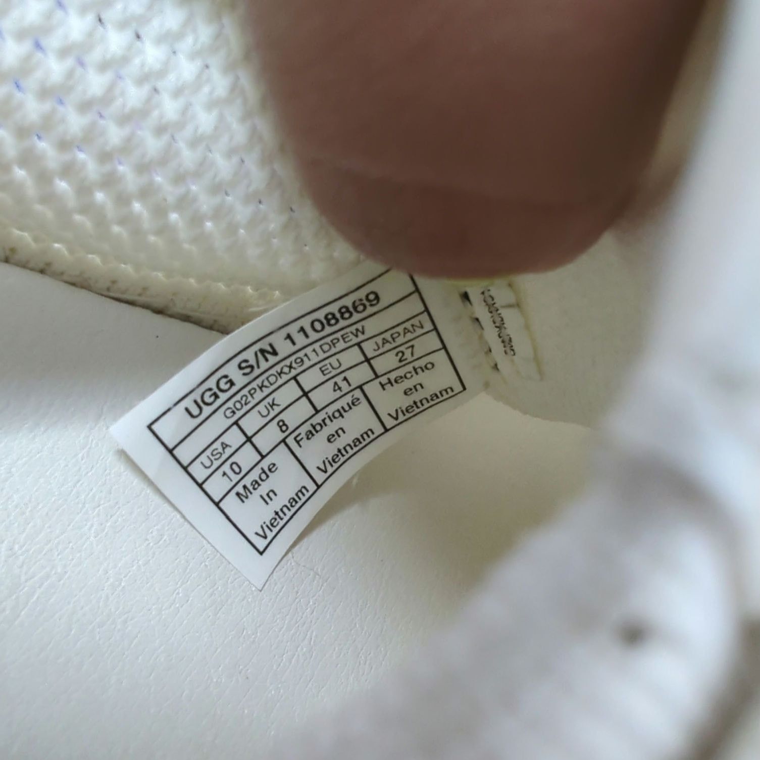 Ugg UGG Womens Zilo Knit White Casual Womens Size 10 Size US 10 / EU 43 - 8 Thumbnail