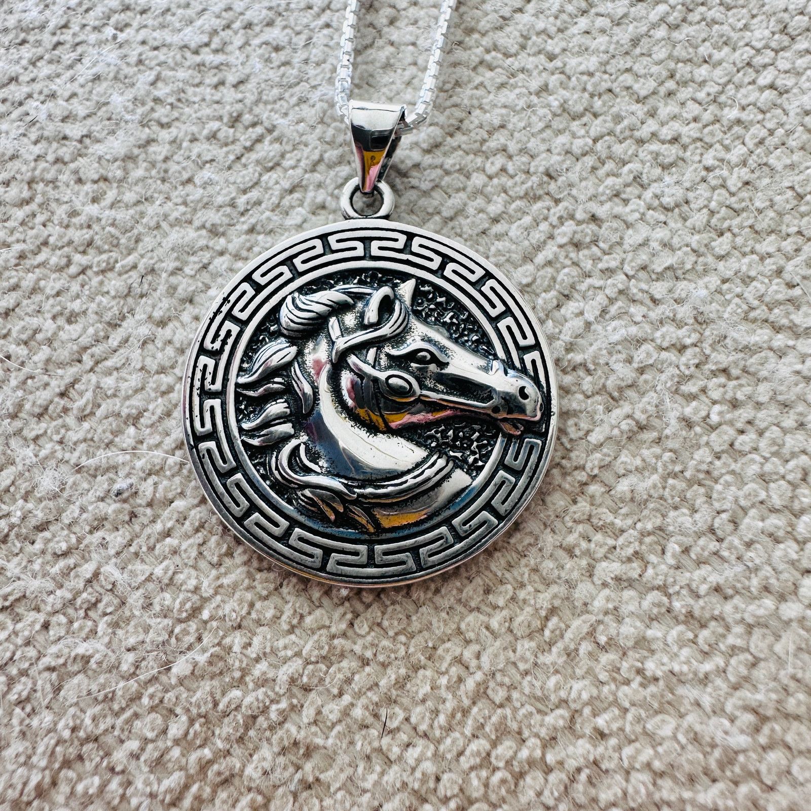 The Unbranded Brand Sterling Silver Horse Medallion Necklace Size ONE SIZE - 6 Thumbnail