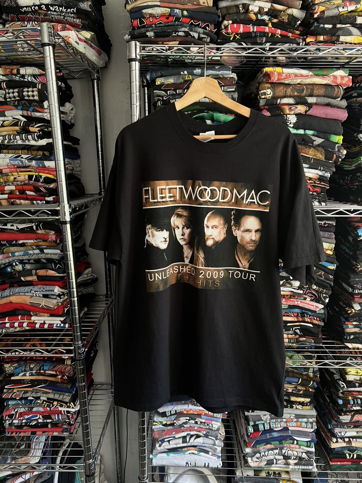 Band Tees 2009 Fleetwood Mac Unleashed The Hits Tee Size US XL / EU 56 / 4 - 1 Thumbnail