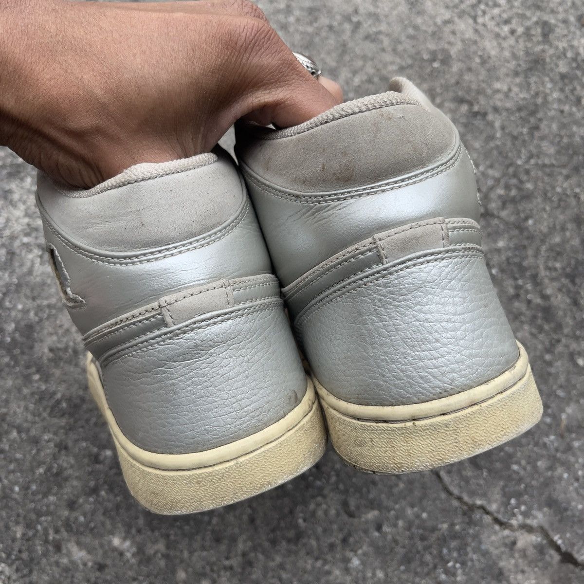 Jordan Brand × Nike × Vintage 2001 Jordan 1 OG Nuetral Grey Size US 10.5 / EU 43-44 - 5 Thumbnail