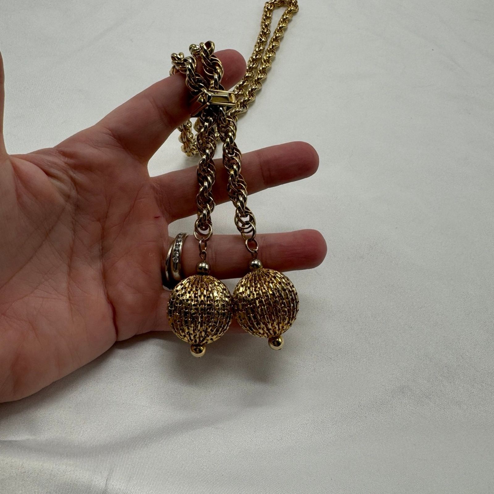 NBDN Nobrandedon VTG gold tone Filagree ball slide necklace Size ONE SIZE - 4 Thumbnail