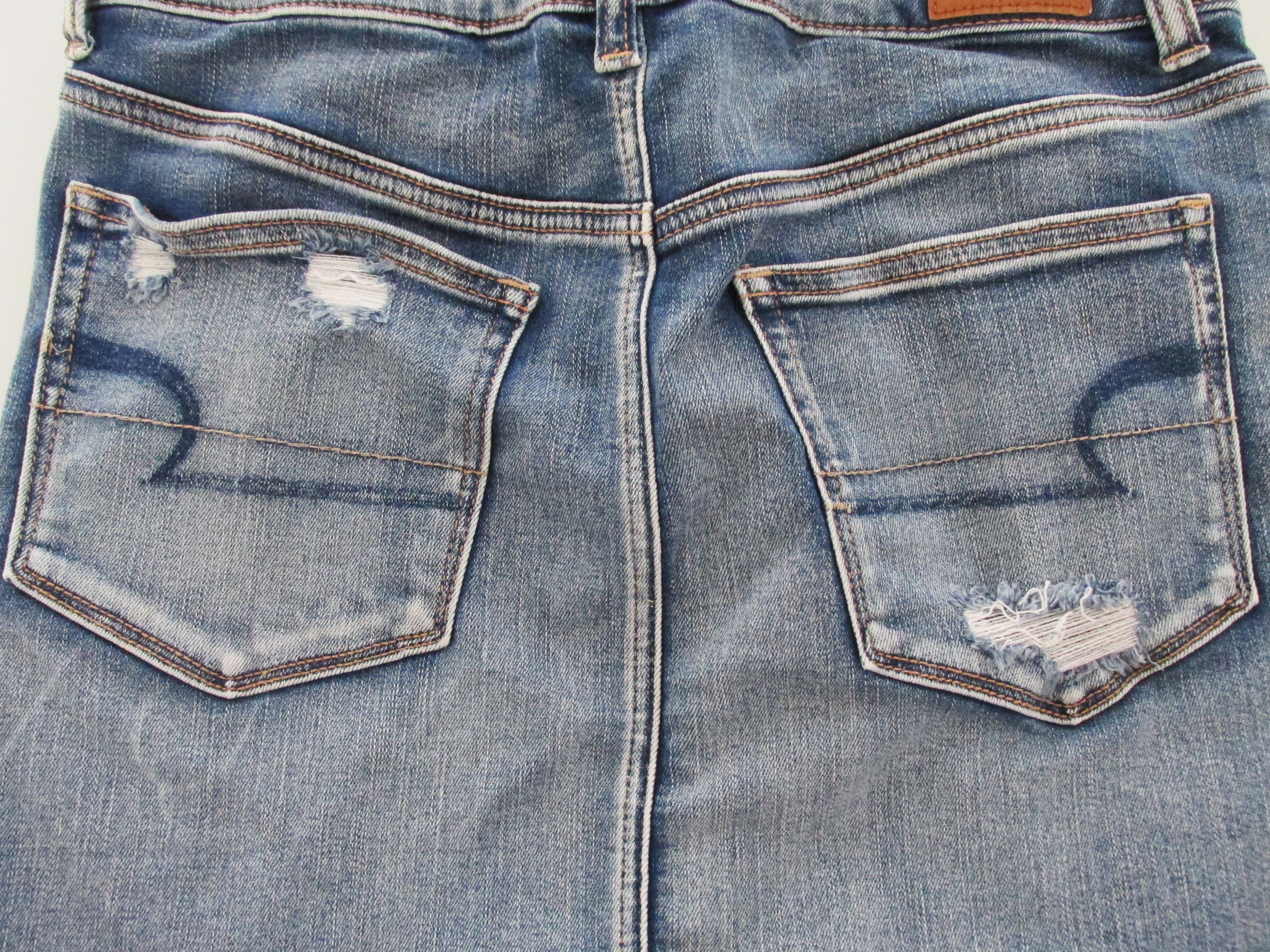 American Eagle Outfitters American Eagle Stretch Denim Distressed Skirts Size 6 Size 28" / US 6 / IT 42 - 6 Thumbnail