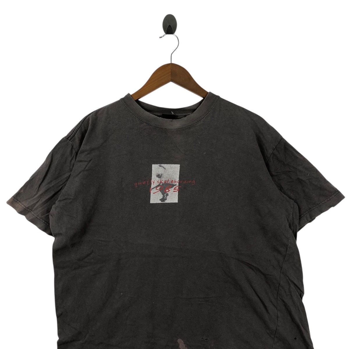 Vintage Vintage Distressed 1985 QUIETLY SKATEBOARDING Skate T-Shirt Size US XL / EU 56 / 4 - 2 Thumbnail