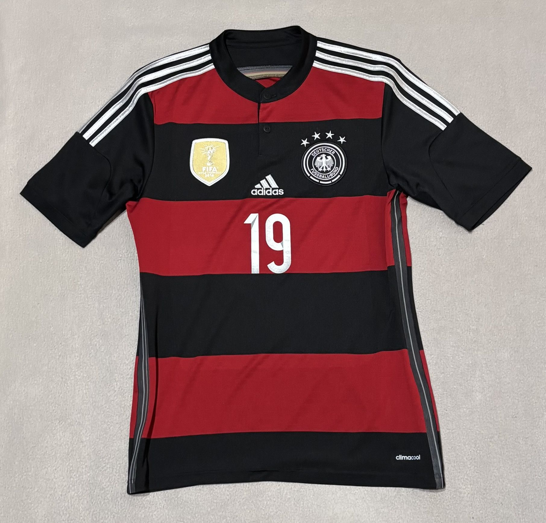 Adidas Germany 2015 Gotze #19 Adidas Football Jersey Size S Size US S / EU 44-46 / 1 - 5 Thumbnail