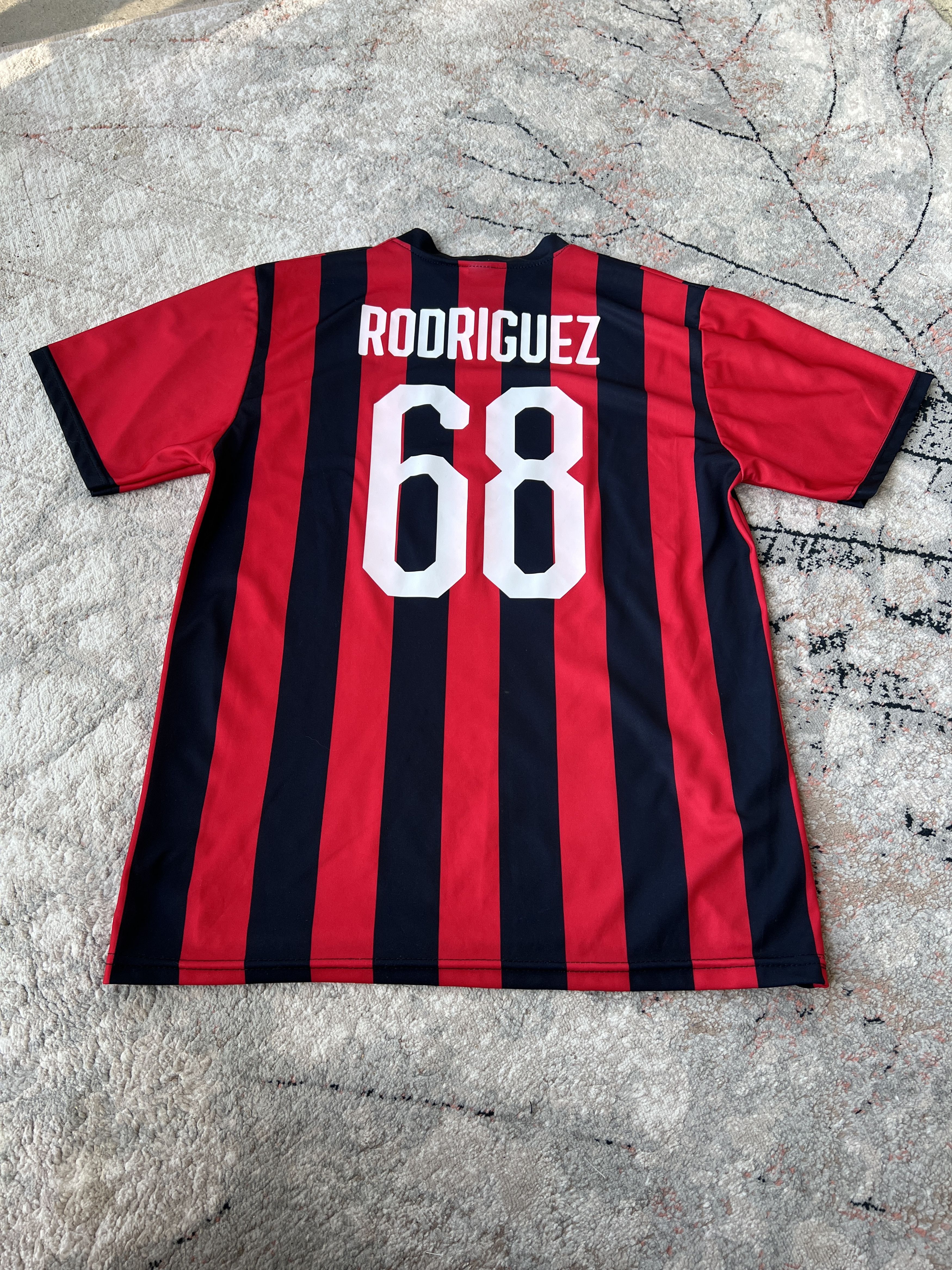 Other AC Milan Rodriguez 68 Football Jersey Size US S / EU 44-46 / 1 - 6 Thumbnail