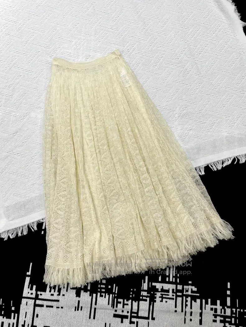 Dior Dior Beige hollow knitted lace tassel skirt Size 26" / US 2 / IT 38 - 3 Thumbnail