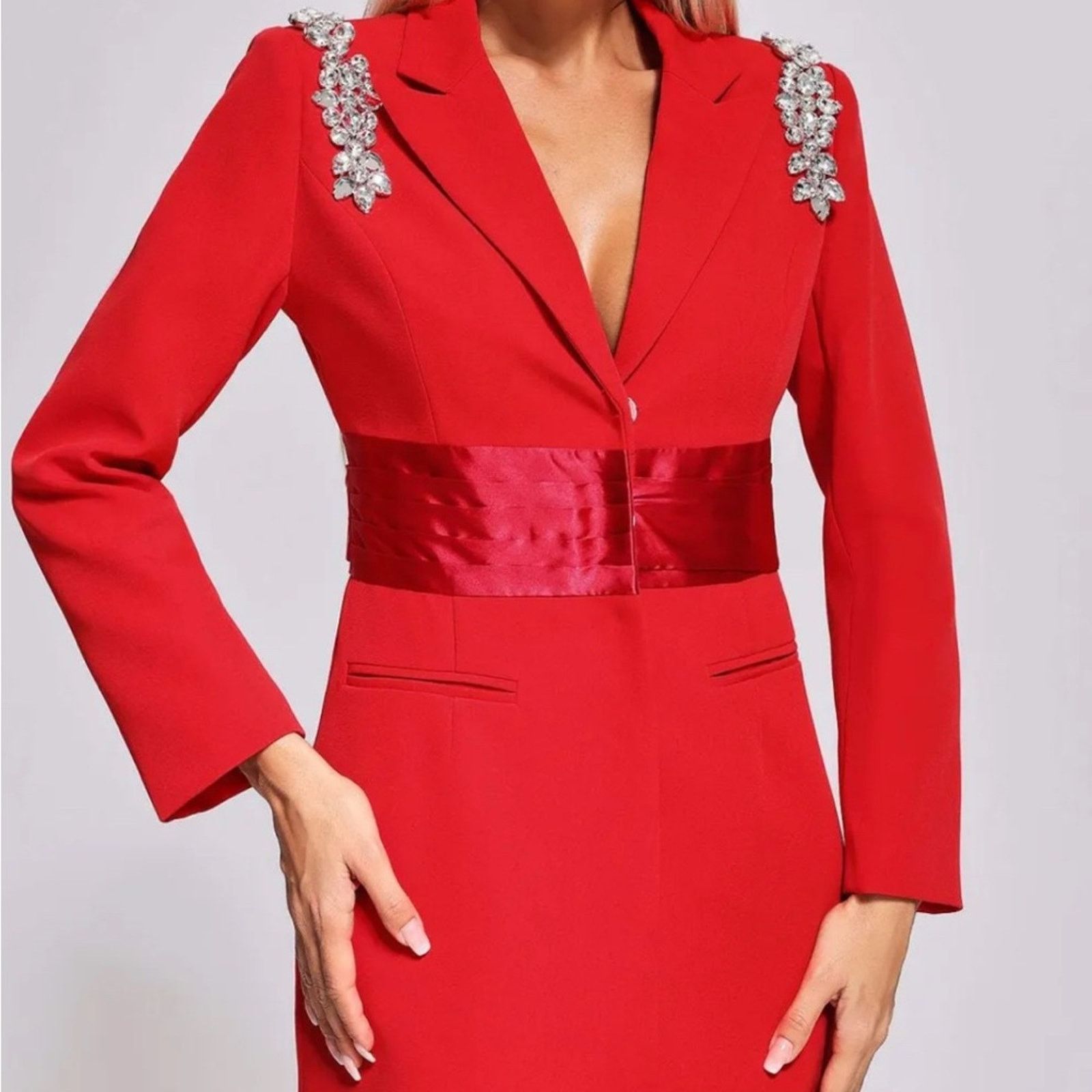 Other Lavish Alice Elegant Red Blazer Dress with Embellishments S Size S / US 4 / IT 40 - 2 Thumbnail