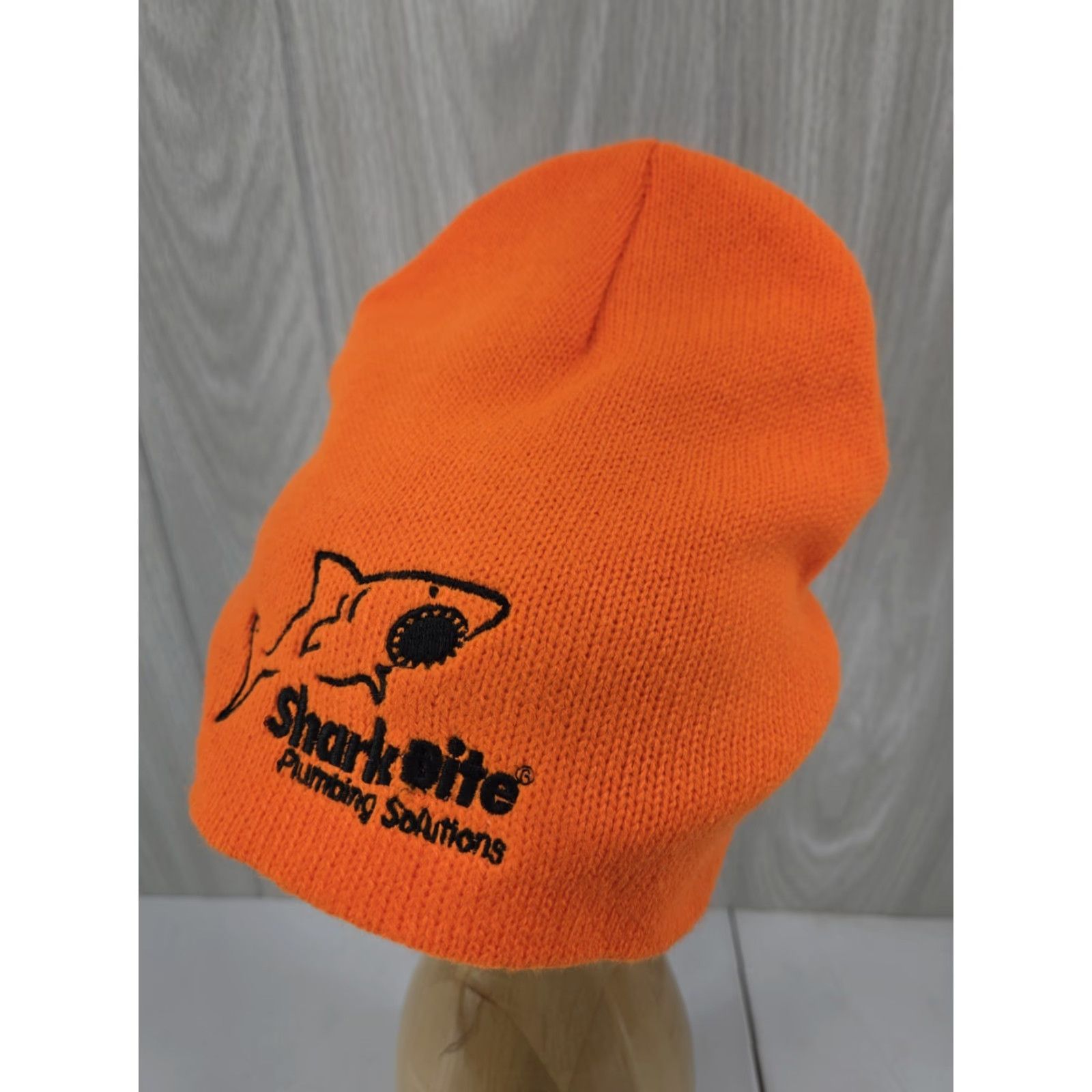 Vintage SharkBite Plumbing Solid Neon Orange Stocking Winter Beanie Skully Size ONE SIZE - 2 Thumbnail