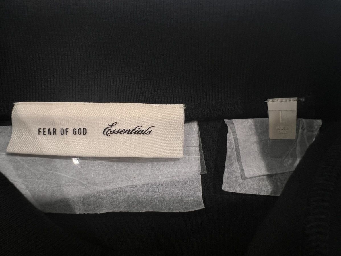 Fear of God Fear of god essentials signature 90’s cropped polo Size L Size US L / EU 52-54 / 3 - 4 Thumbnail