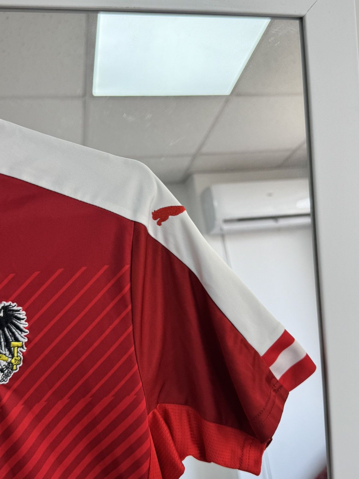 Puma Vintage Austria Team 2016/17 Home Jersey Football Puma Men S Size US S / EU 44-46 / 1 - 8 Thumbnail