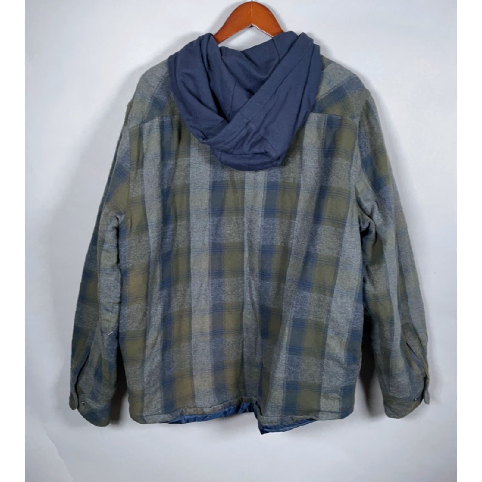 Vintage Legendary Whitetails Outfitters Flannel Shirt Jacket Adult XL Gray Plaid Hooded Size US XL / EU 56 / 4 - 2 Thumbnail