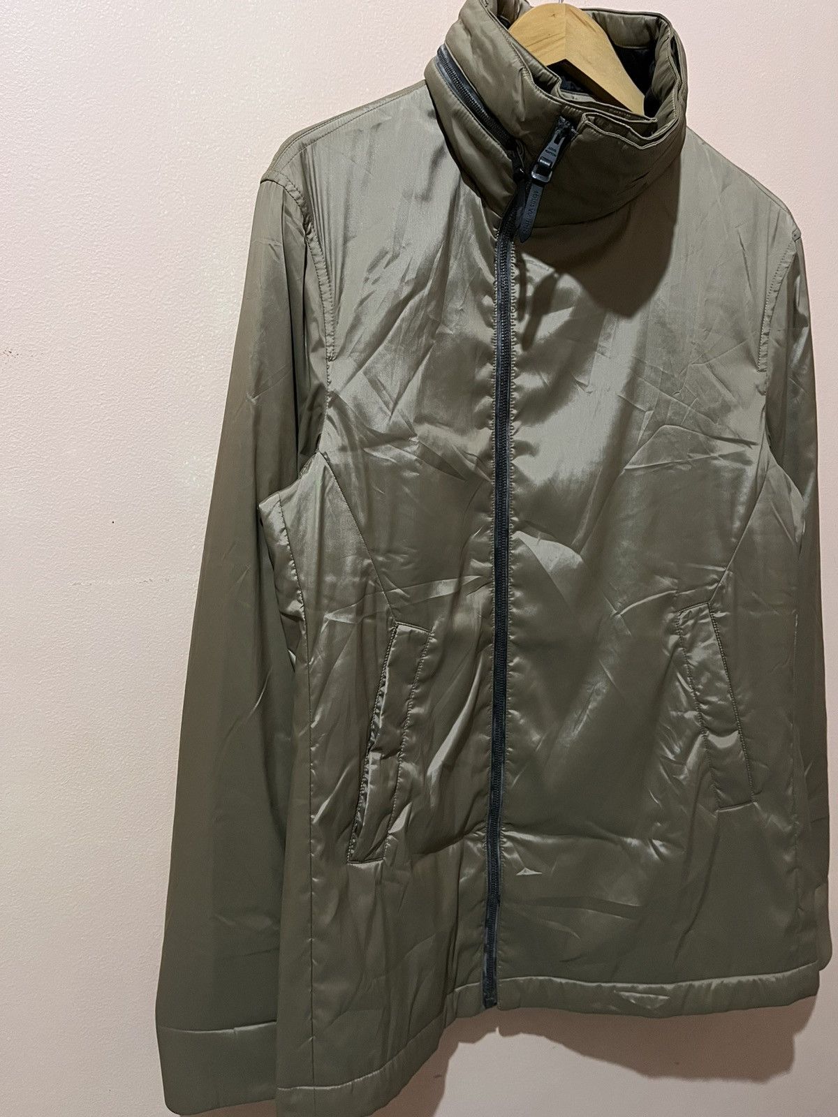 Louis Vuitton Louis Vuitton - Assymetrical Zipper - Technical Jacket Size US M / EU 48-50 / 2 - 5 Thumbnail