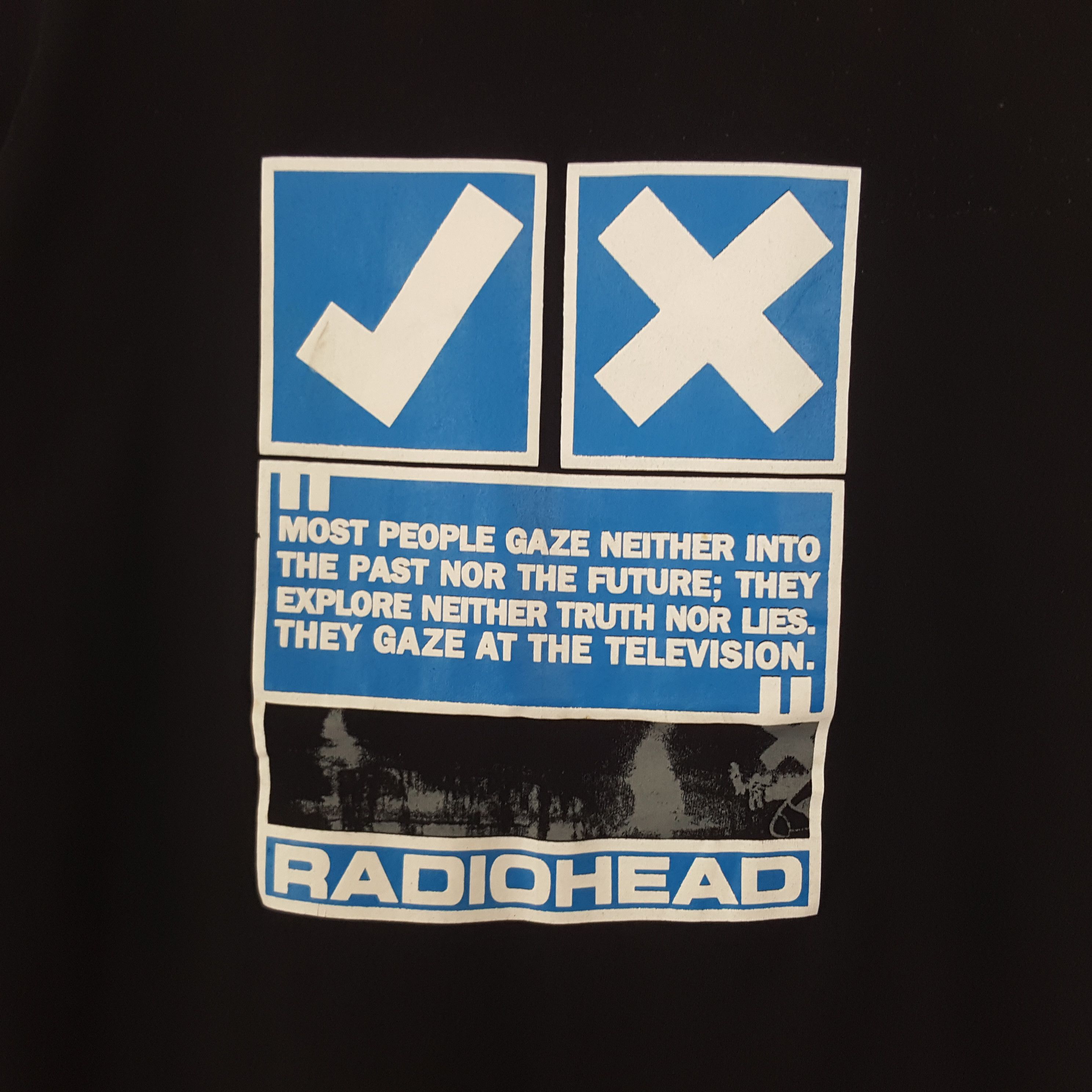 Band Tees × Vintage Vintage Radiohead British Rock Band Tshirt Size US S / EU 44-46 / 1 - 2 Thumbnail
