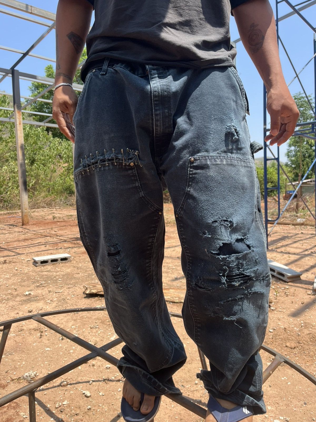 Vintage Thrashed Carhartt Double Knee Fade Black Distressed Size US 38 / EU 54 - 9 Thumbnail