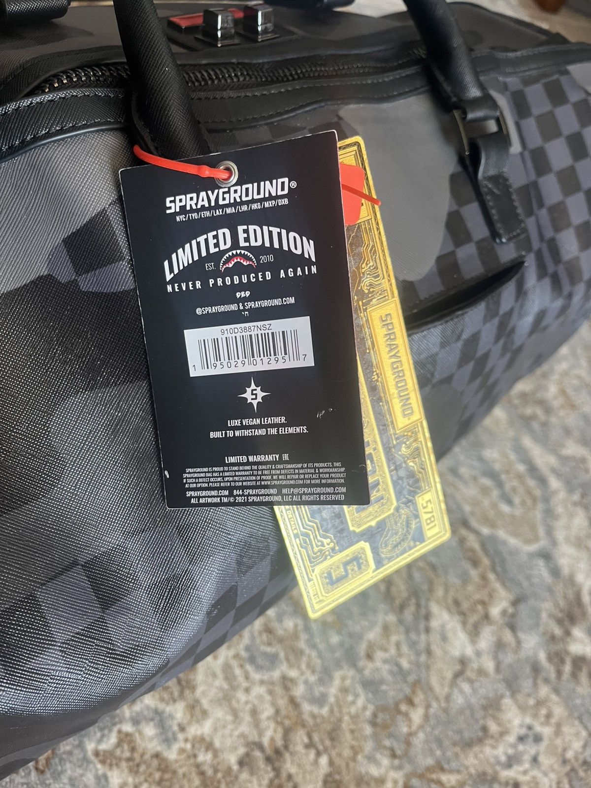 Sprayground 3AM NEVER SLEEP DUFFLE LV CHECKERBOARD Size ONE SIZE - 2 Thumbnail