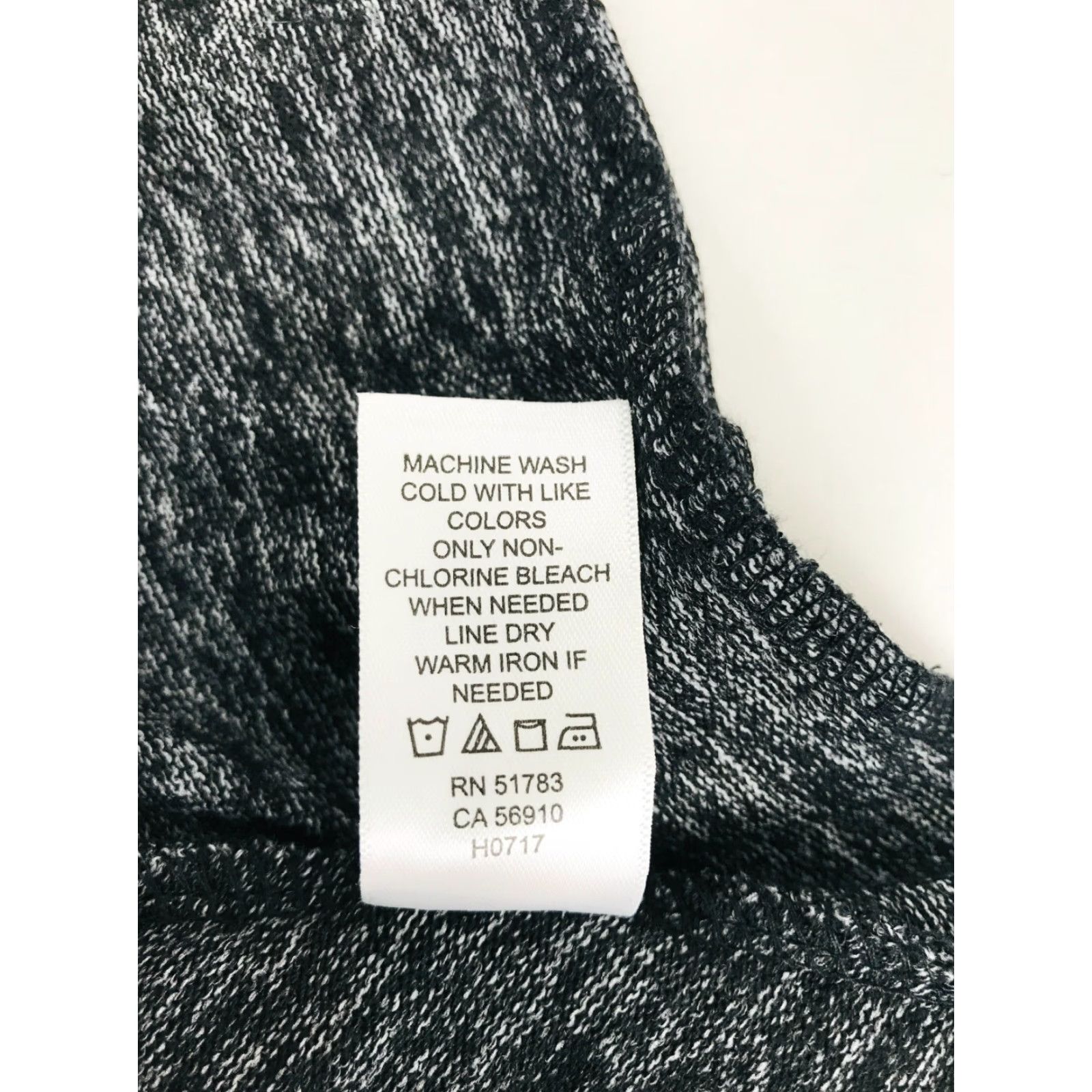 Vintage Maurices Shirt Women's Small Black & Gray Long Sleeve Stretch Key Hole T-Shirt Modern Womens Slim Regular Size S / US 4 / IT 40 - 7 Thumbnail