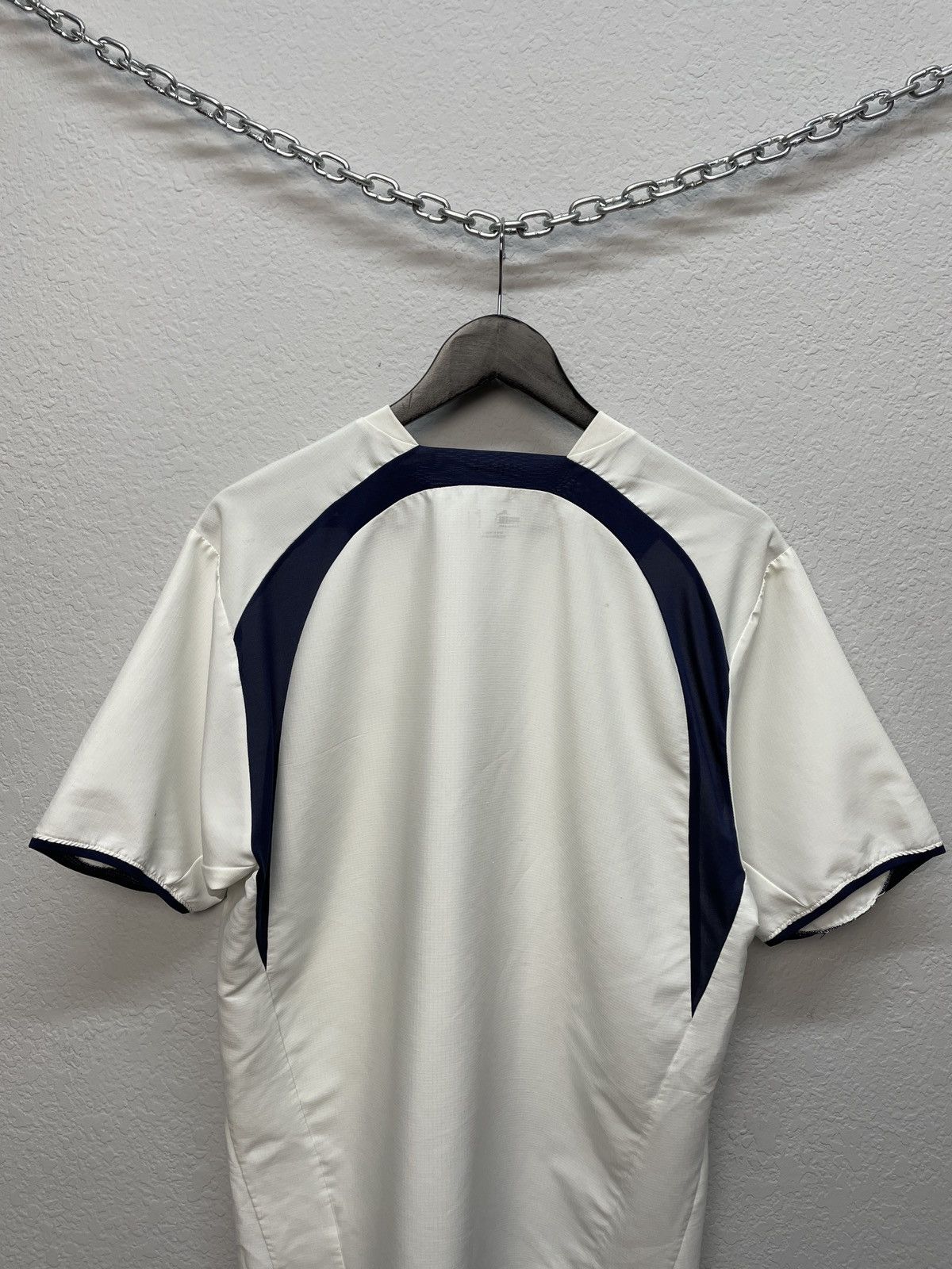 Vintage Vintage y2k Puma Tottenham 2006 Home Kit Football Jersey Size US L / EU 52-54 / 3 - 8 Thumbnail