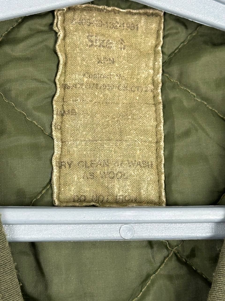 Vintage 1981 Vintage Green Military Vest Liner Army Size M Size US M / EU 48-50 / 2 - 11 Thumbnail