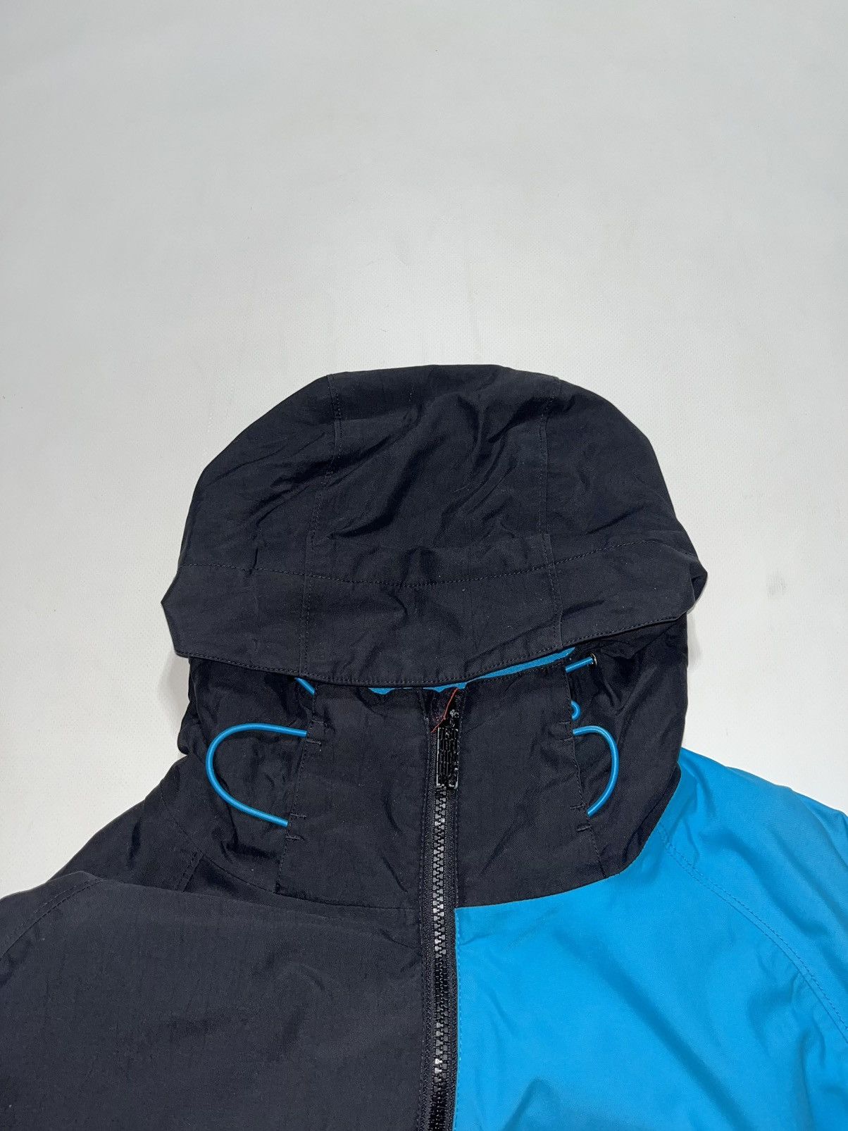 Burton Rare Nitro Snowboarding jacket very functional Size M Size US M / EU 48-50 / 2 - 15 Thumbnail