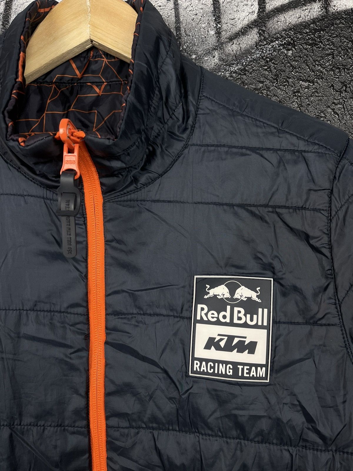 Red Bull × Vintage Red Bull KTM Racing Team Reversible Puffer Jacket Size M Size M / US 6-8 / IT 42-44 - 13 Thumbnail