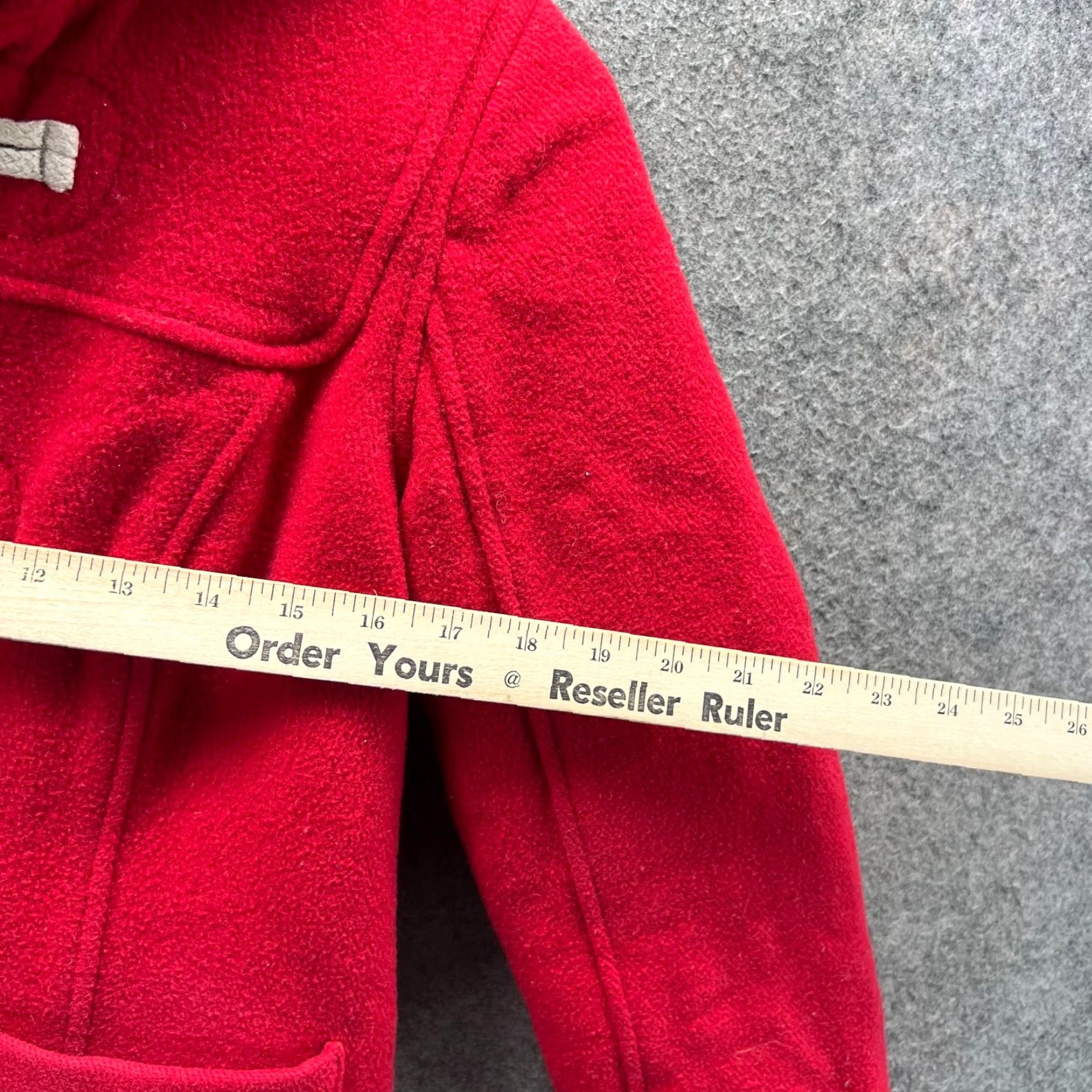 Abercrombie & Fitch Abercrombie & Fitch Duffle Coat Women Medium Red Wool Toggle Hooded Fleece Size M / US 6-8 / IT 42-44 - 3 Thumbnail