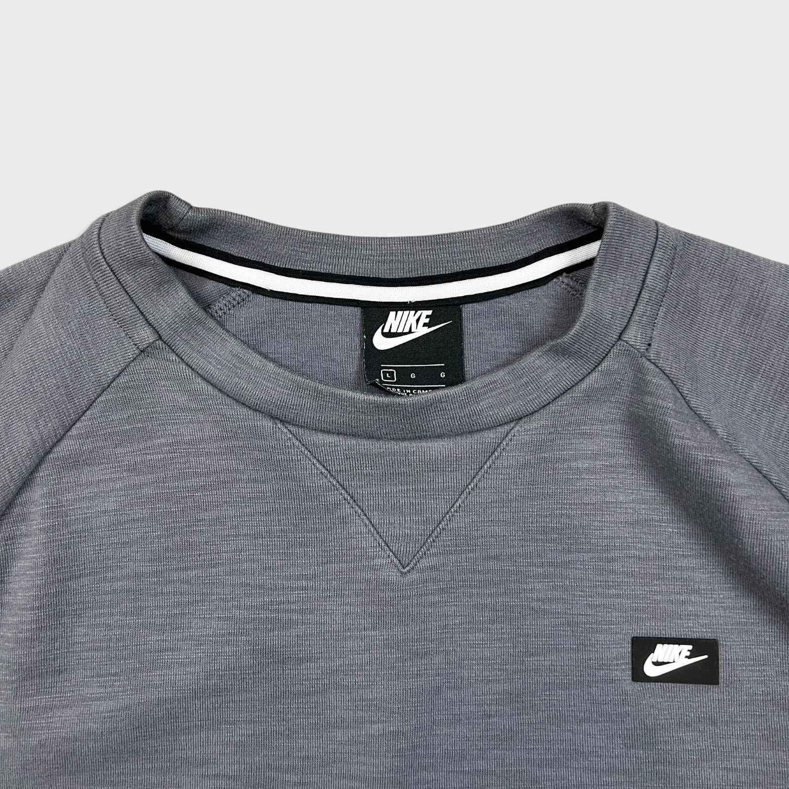 Nike Nike Sportswear Sweatshirt Large Swoosh Pullover Crewneck Size US L / EU 52-54 / 3 - 2 Thumbnail