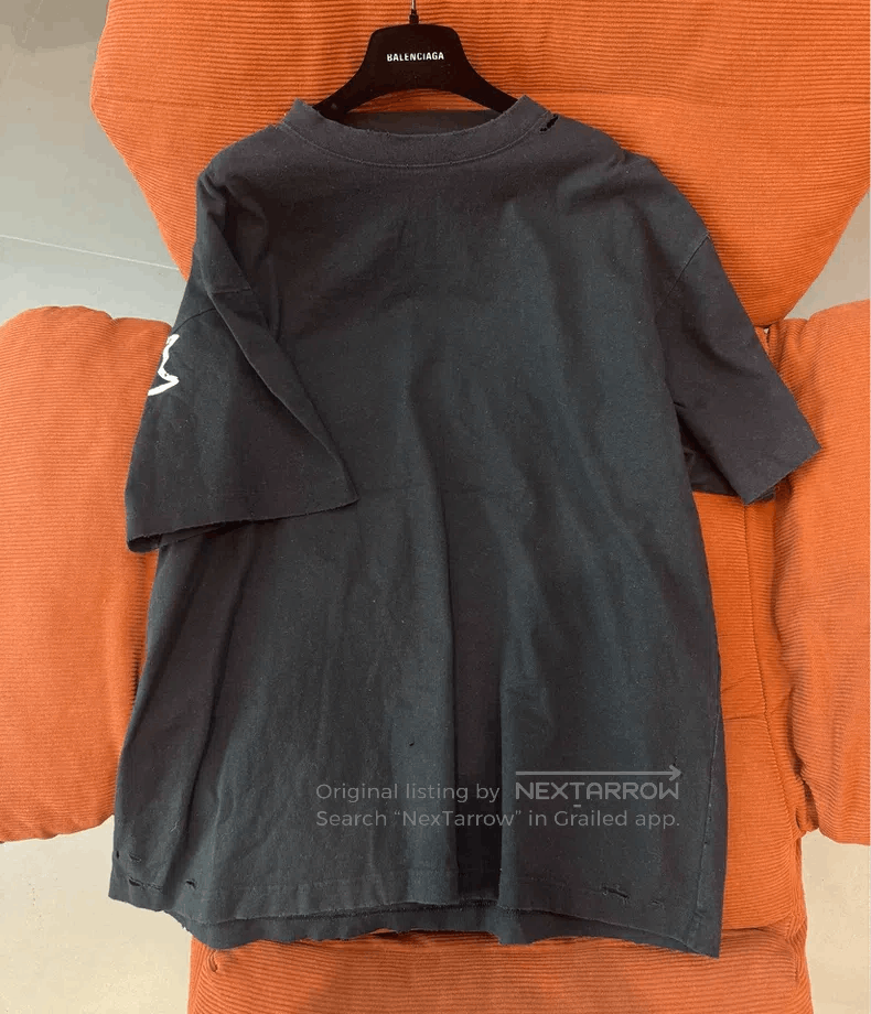 Balenciaga Balenciaga Blended Round Neck Short Sleeve Size US S / EU 44-46 / 1 - 2 Thumbnail