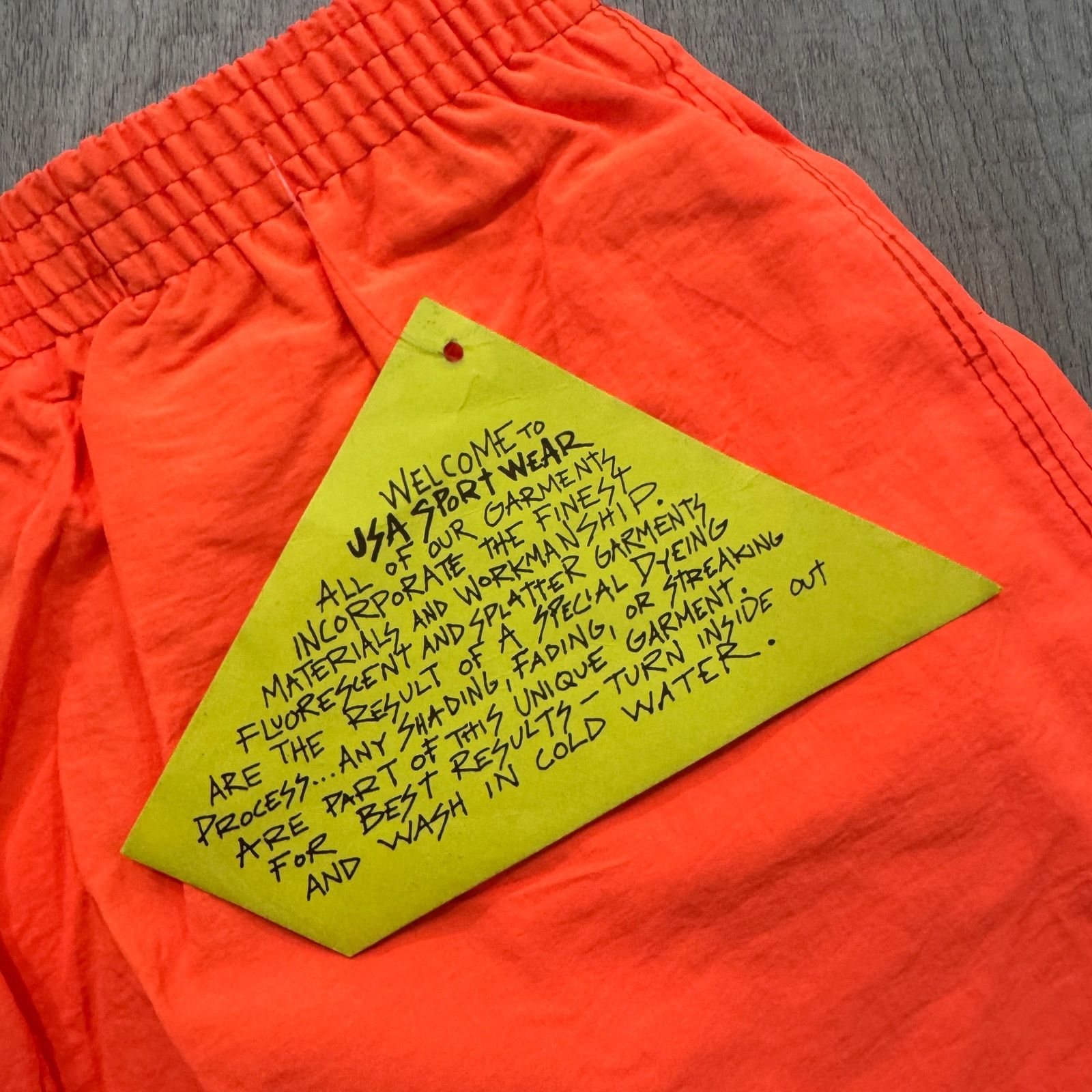 Vintage NEW Vintage USA Sport Surf Shorts Men Small Orange 80s Size US 26 / EU 42 - 4 Thumbnail