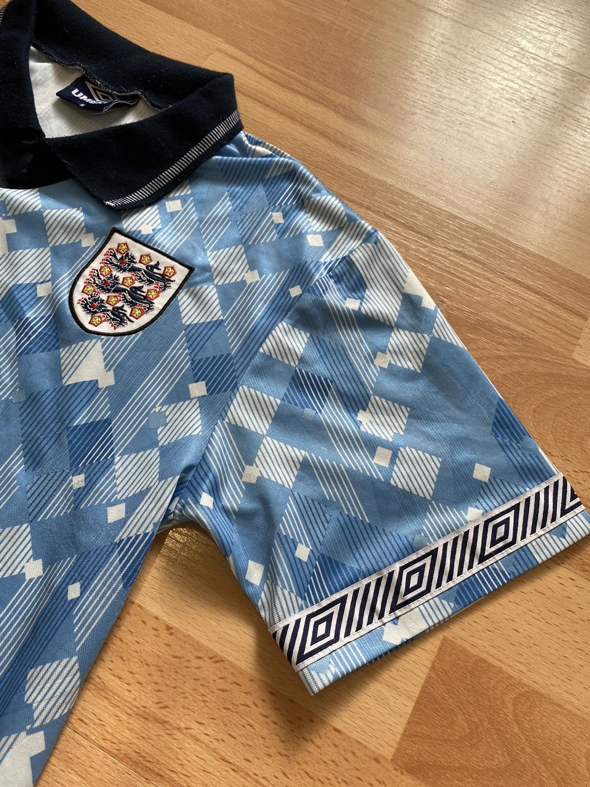 Umbro × Vintage England 1990 Third Soccer Jersey Reissue Umbro Size M Size US M / EU 48-50 / 2 - 4 Thumbnail
