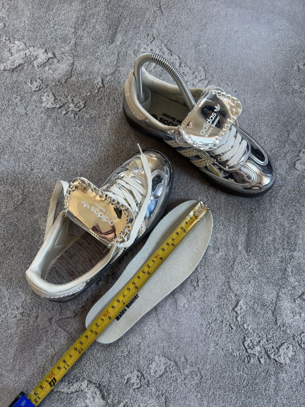 Adidas Wales Bonner & Adidas samba US5 silver metallic low sneakers Size US 5 / IT 35 - 16 Thumbnail