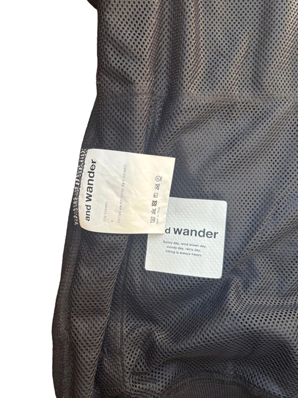And Wander and wander Logo Crewneck Sweatshirt Black M L Size US L / EU 52-54 / 3 - 6 Thumbnail