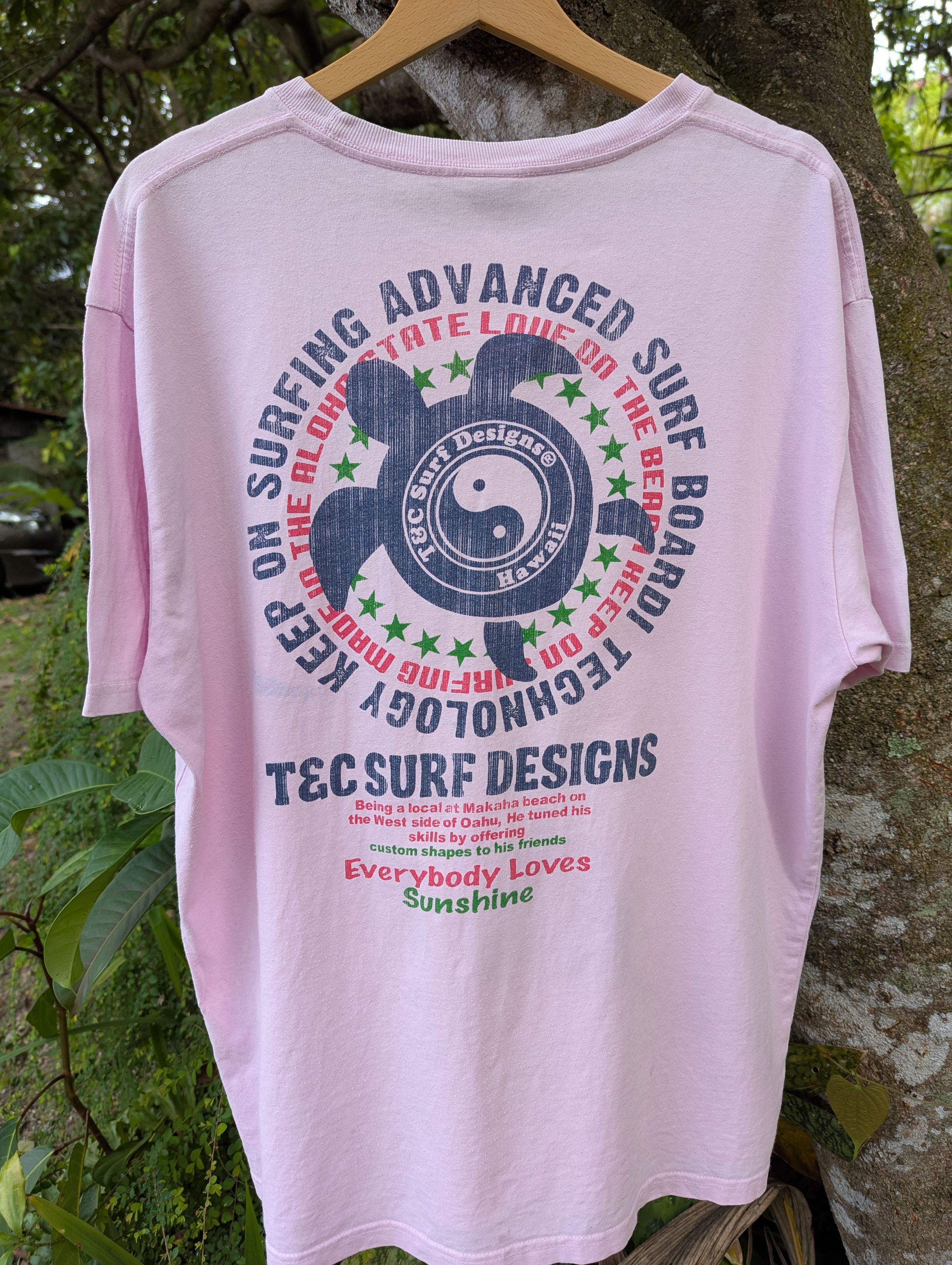 Vintage Vintage Town & Country Surf Design Hawaii Tshirt Size US XXL / EU 58 / 5 - 4 Thumbnail