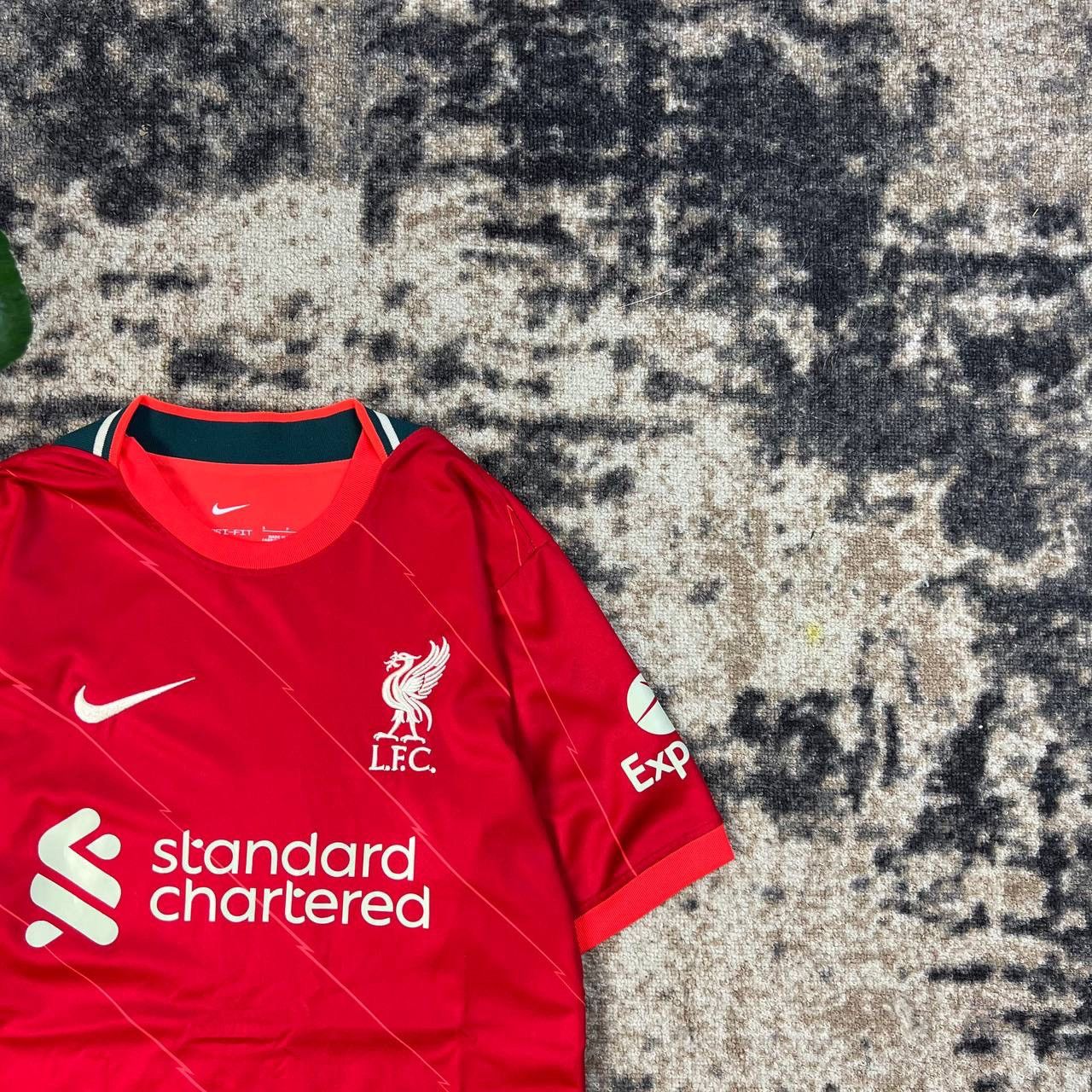 Nike Nike Liverpool Vintage Home Soccer Jersey Size US S / EU 44-46 / 1 - 2 Thumbnail