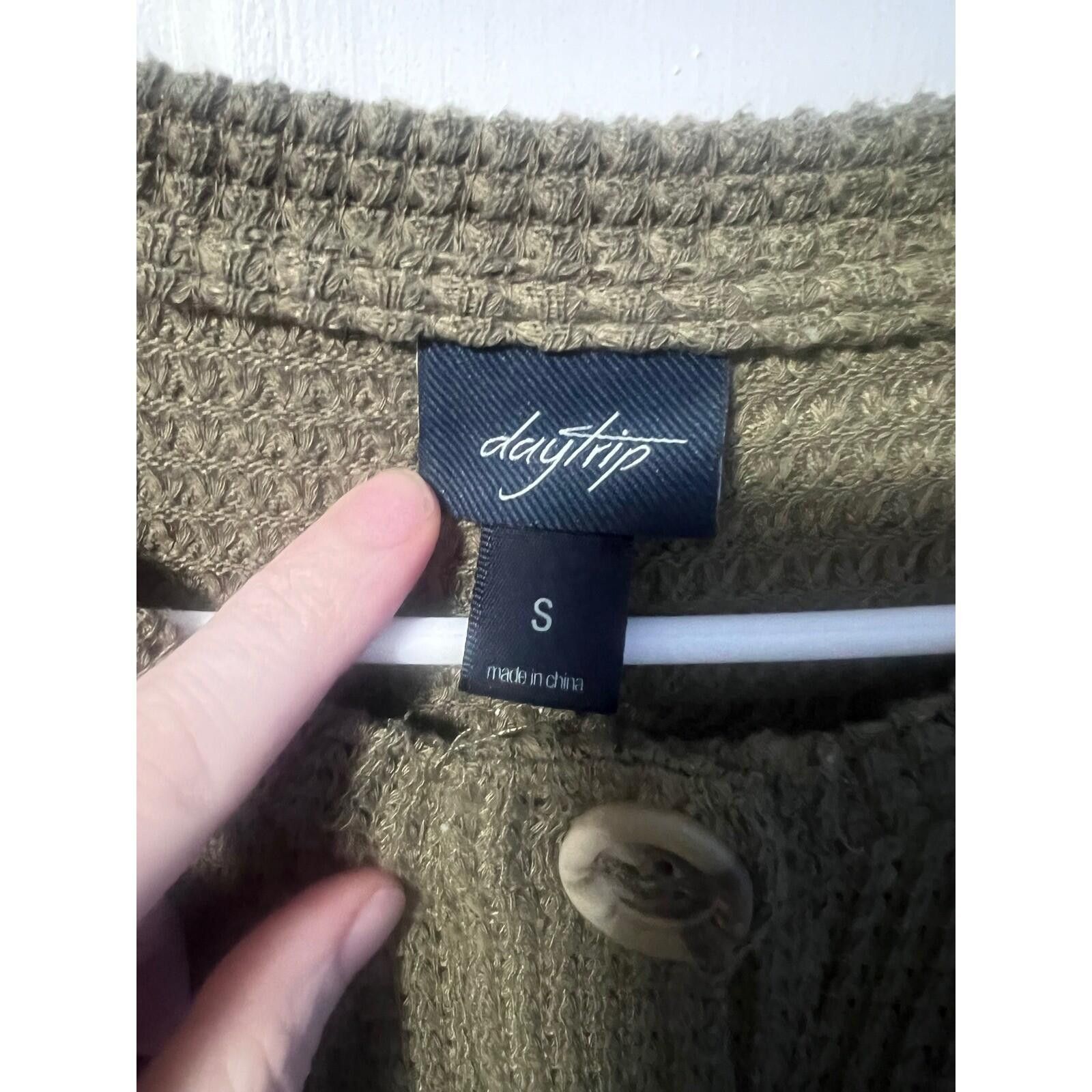 Other Daytrip Henley Top Women Small Olive Green Colorblock Waffle Size S / US 4 / IT 40 - 2 Thumbnail
