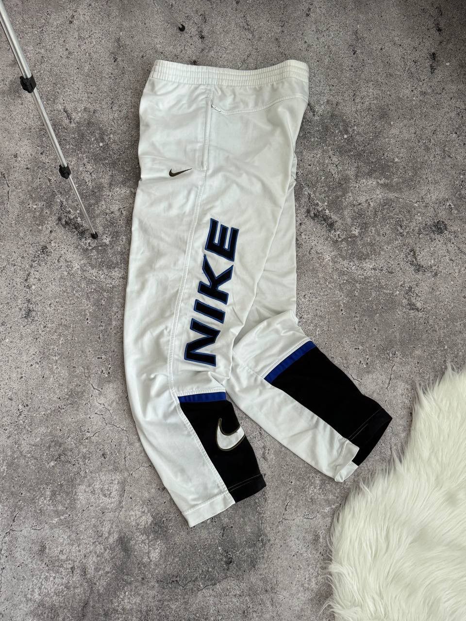 Vintage Nike big swoosh Y2K white baggy pants