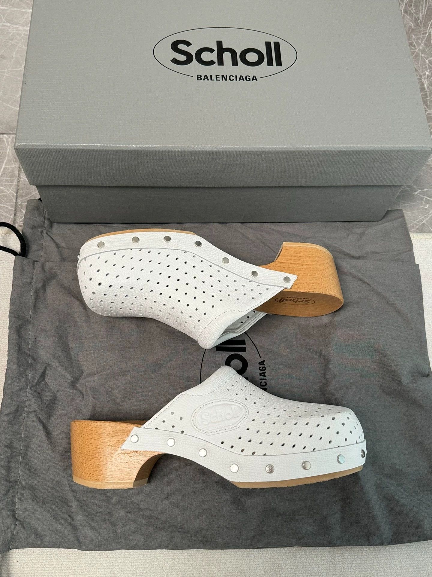 Balenciaga Balenciaga 25 SCHOLL x Clogs 36 White Size US 5.5 / IT 35.5 - 6 Thumbnail