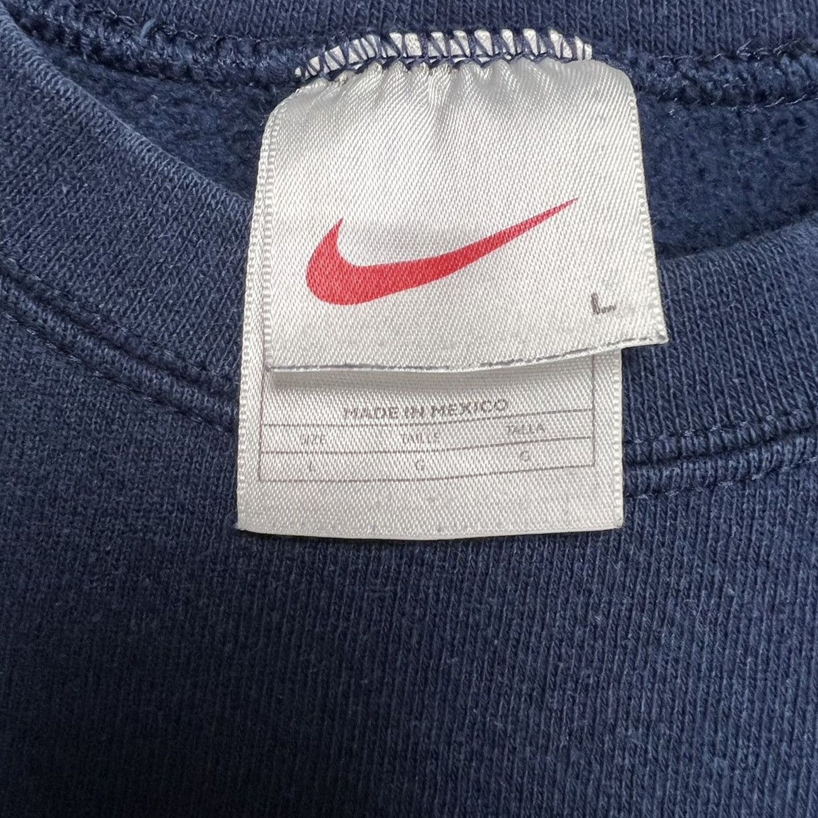 Nike Vintage Nike Sportswear Sweatshirt Swoosh Pullover 90s Crew Size US L / EU 52-54 / 3 - 5 Thumbnail