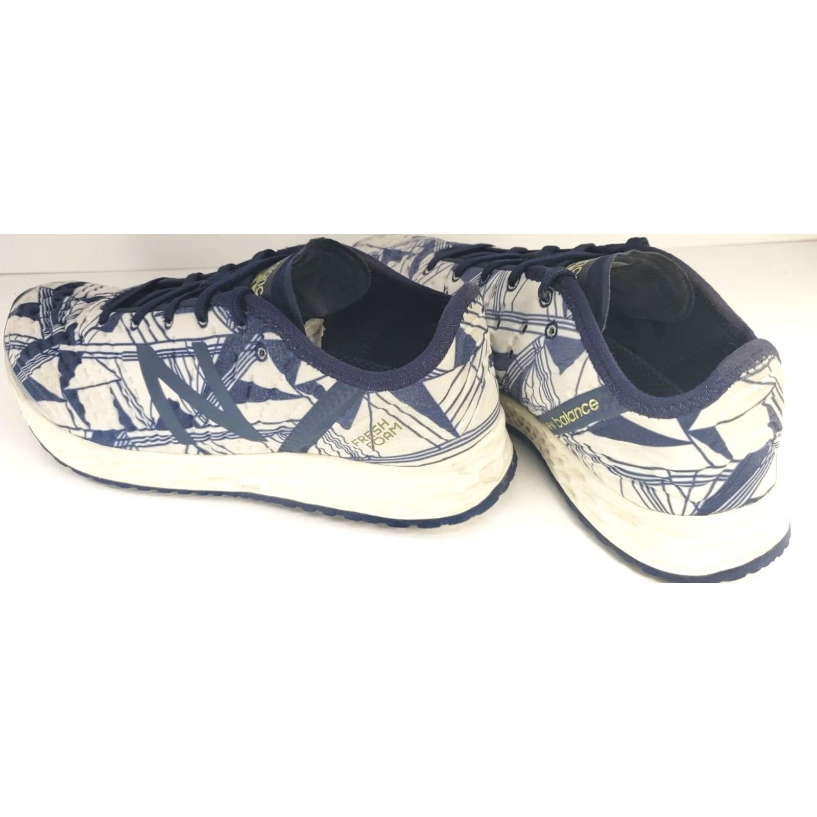 New Balance New Balance Fresh Foam Women's 8.5M Sneakers White with Navy Blue Geometric Pattern Ladies Casual Shoes Women 8.5M Sneakers Size US 9 / IT 39 - 5 Thumbnail