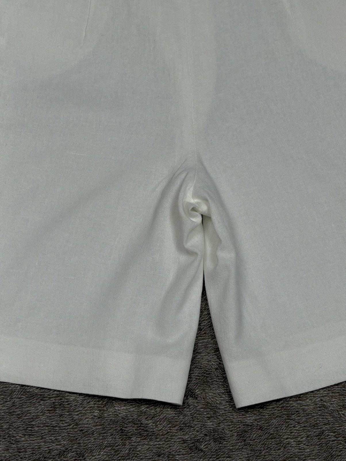 Chanel Chanel Off White Linen Textured Pleat Pocket Shorts Size 34 Size 24" / US 00 / IT 34 - 15 Thumbnail