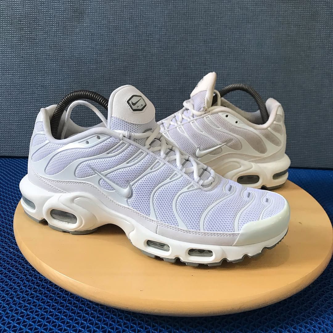 Nike Nike Air Max Plus Tn white Size 9uk 43 eur 27.5 Cm Size US 9.5 / EU 42-43 - 2 Thumbnail