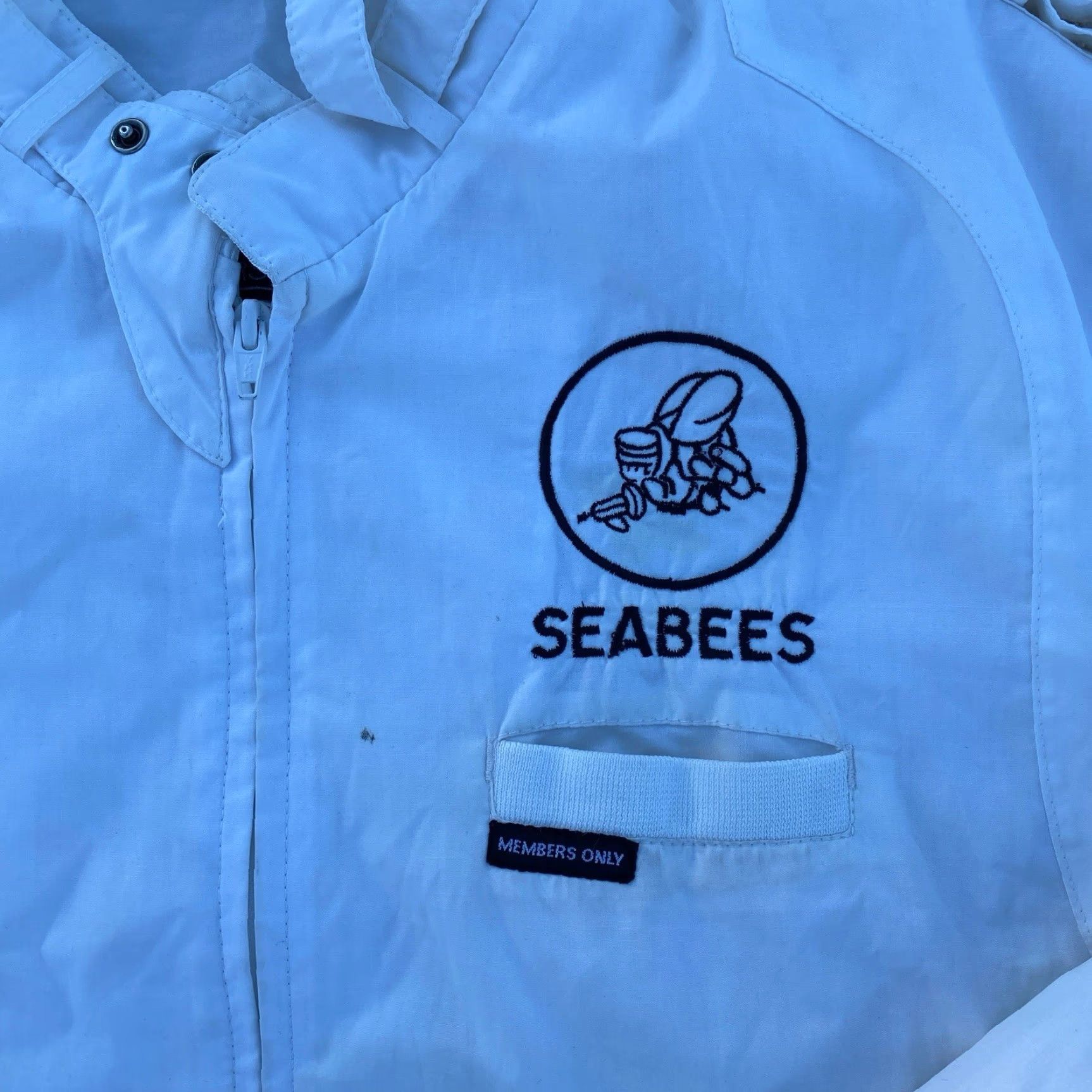 Members Only VINTAGE Members Only Seabees Logo White Jacket Coat Large Size US L / EU 52-54 / 3 - 3 Thumbnail