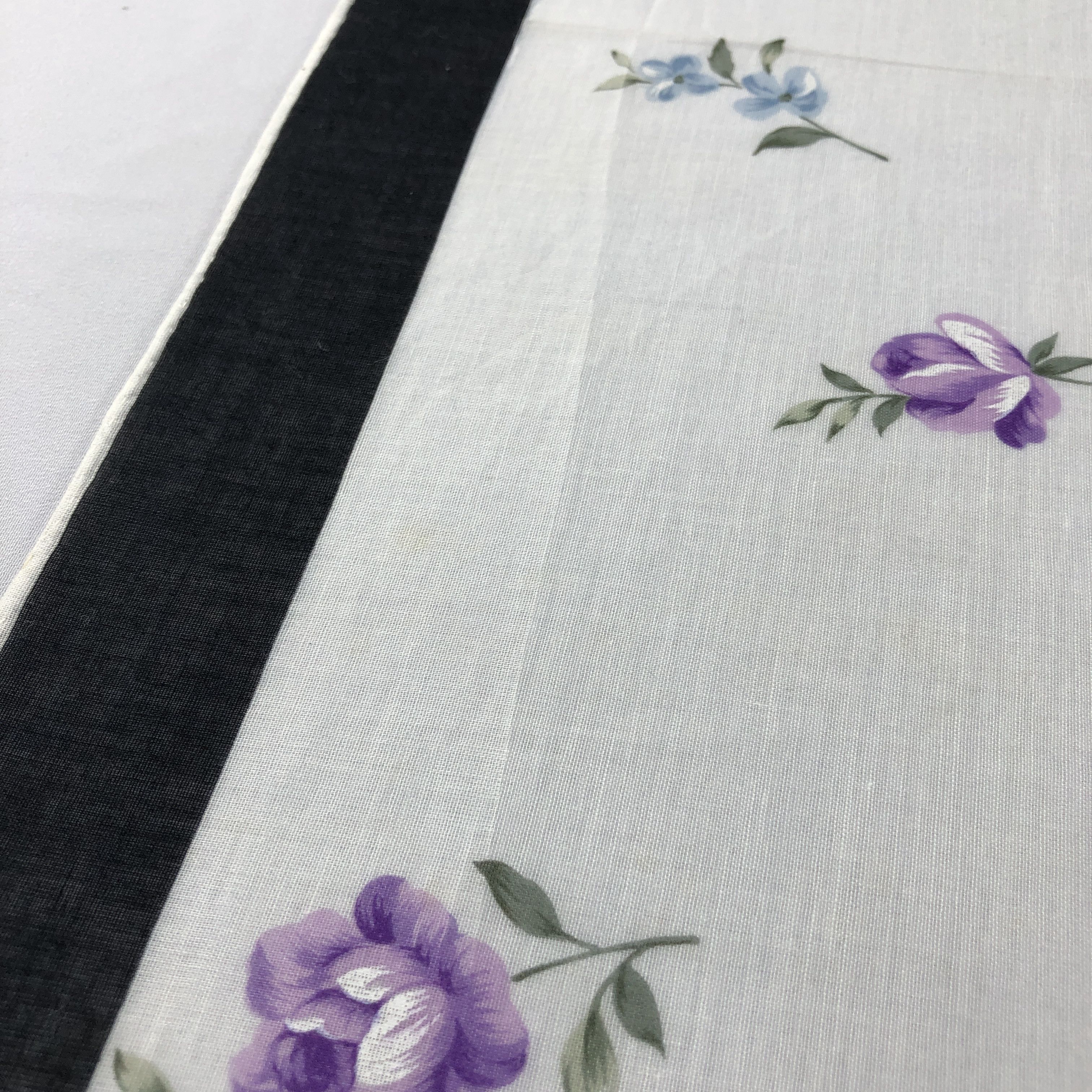 Yves Saint Laurent YSL Handkerchief Neckerchief Bandana H3124 Size ONE SIZE - 6 Thumbnail
