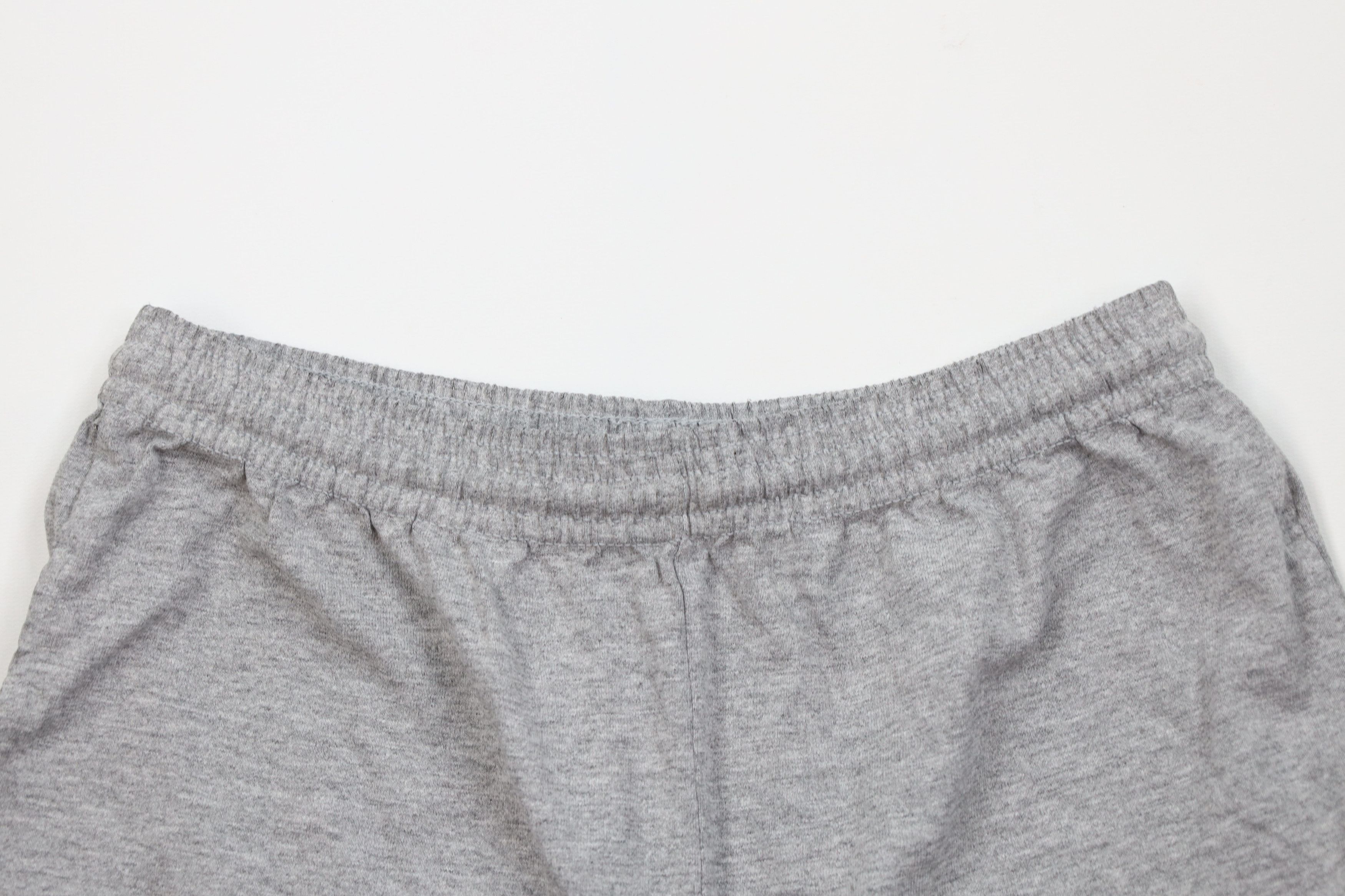 Vintage Vintage 90s Streetwear Above Knee Shorts Heather Gray USA Size US 32 / EU 48 - 2 Thumbnail