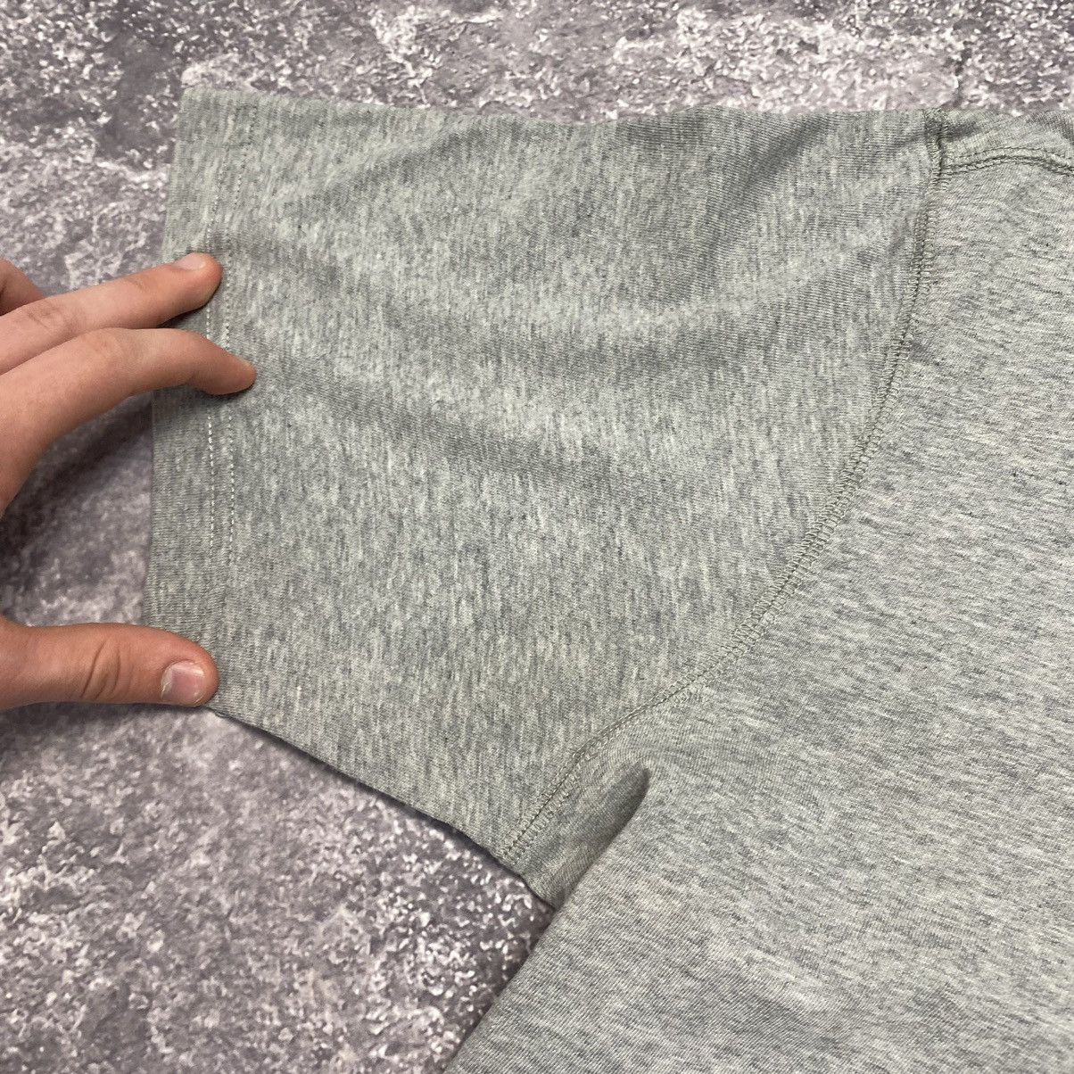 Vintage Vintage Nike Small Swoosh Grey Basic Drill tee Size US M / EU 48-50 / 2 - 5 Thumbnail
