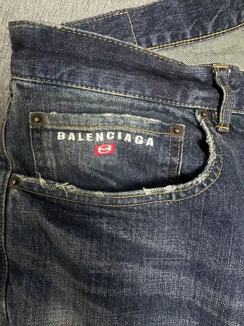 Balenciaga Balenciaga Washed Destroyed Denim Jeans Size US 28 / EU 44 - 3 Thumbnail
