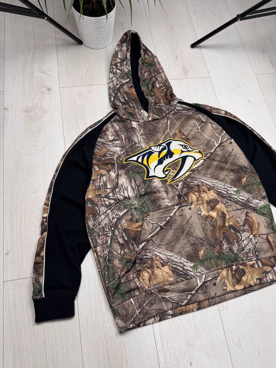 NHL × Realtree Nashville Predators Hoodie Realtree NFL NHL Size US M / EU 48-50 / 2 - 2 Thumbnail
