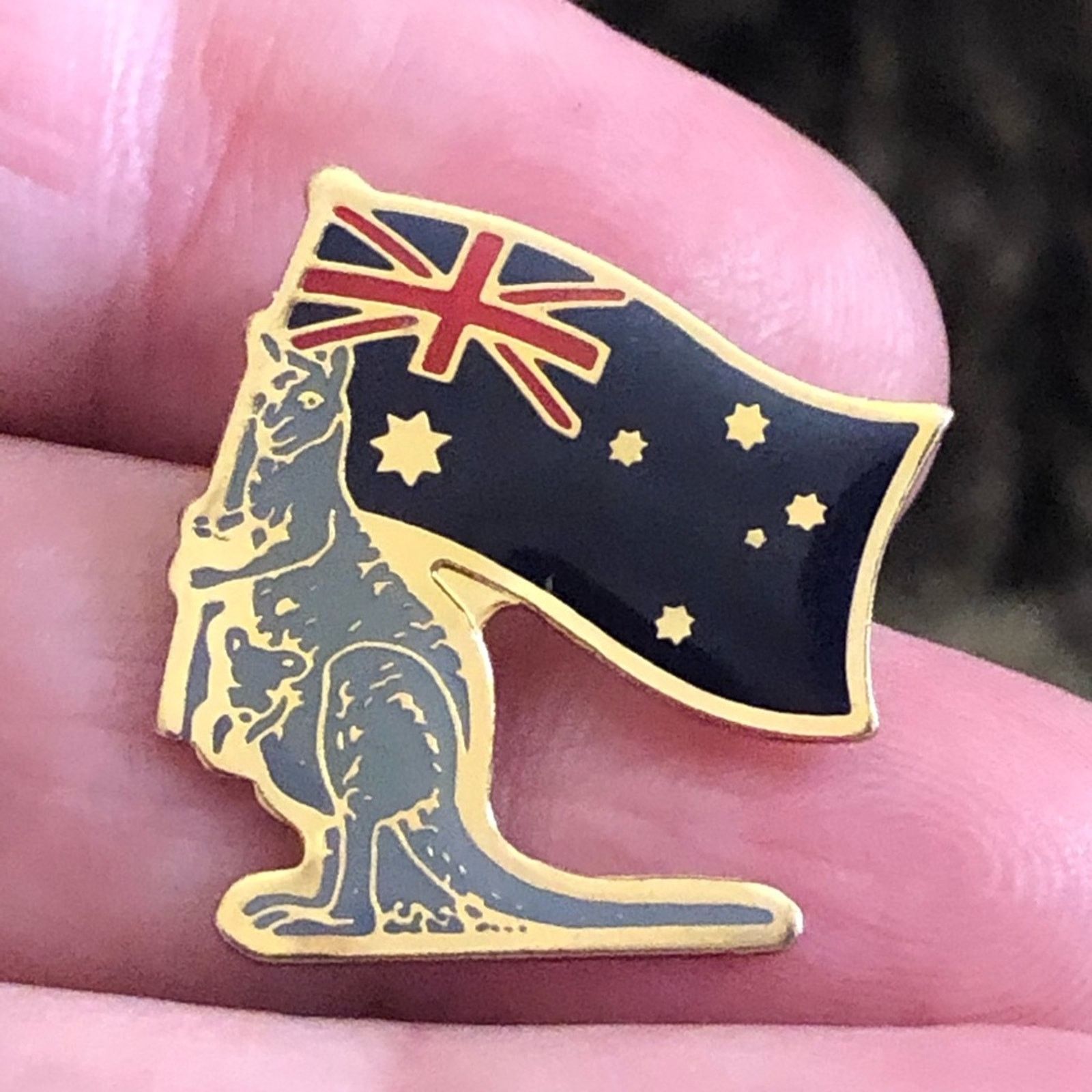 Jewelry Lot of two Australian theme collectible pins Size ONE SIZE - 5 Thumbnail