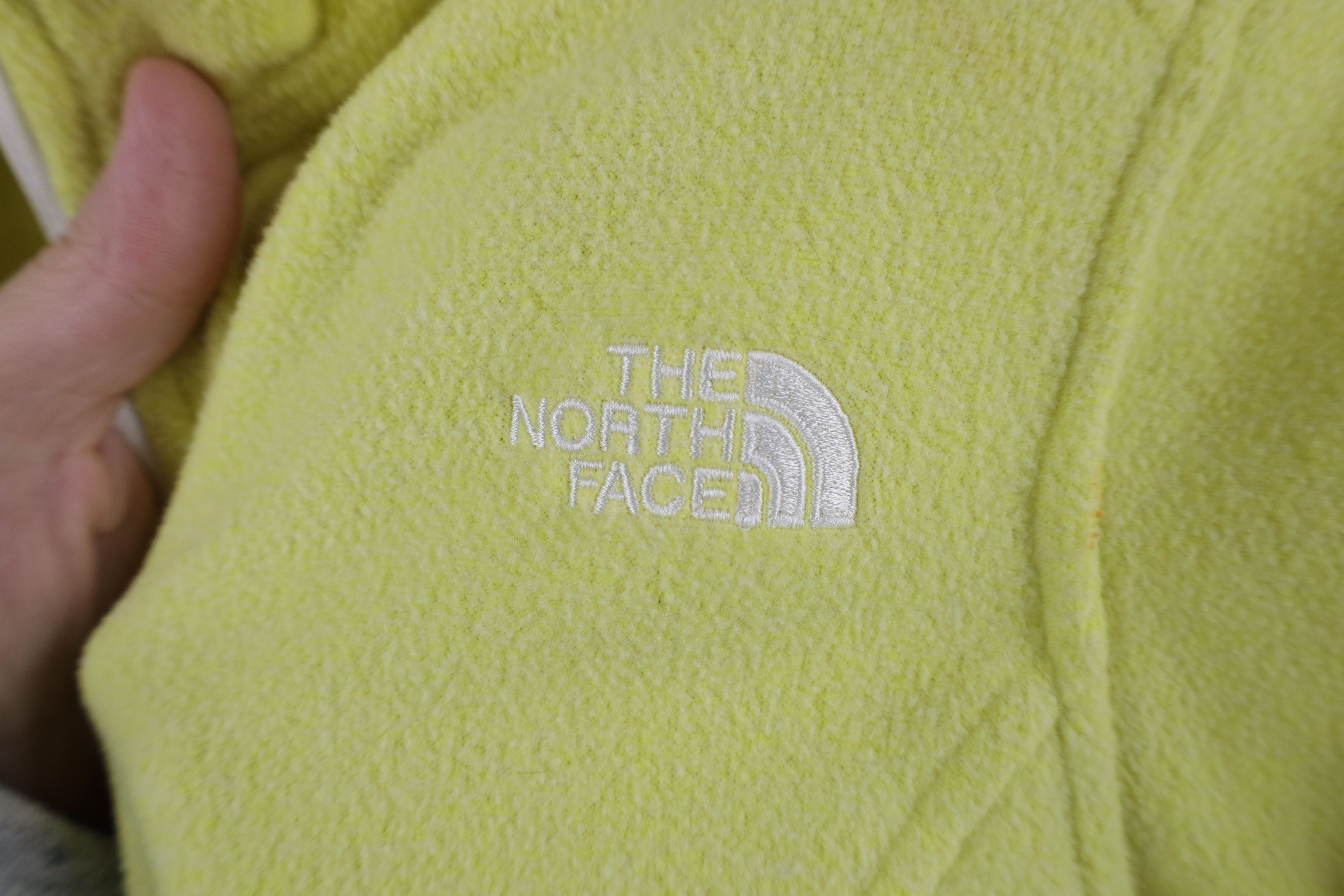 The North Face × Vintage The North Face Lightweight Half Zip Fleece Pullover Sweater Size S / US 4 / IT 40 - 4 Thumbnail